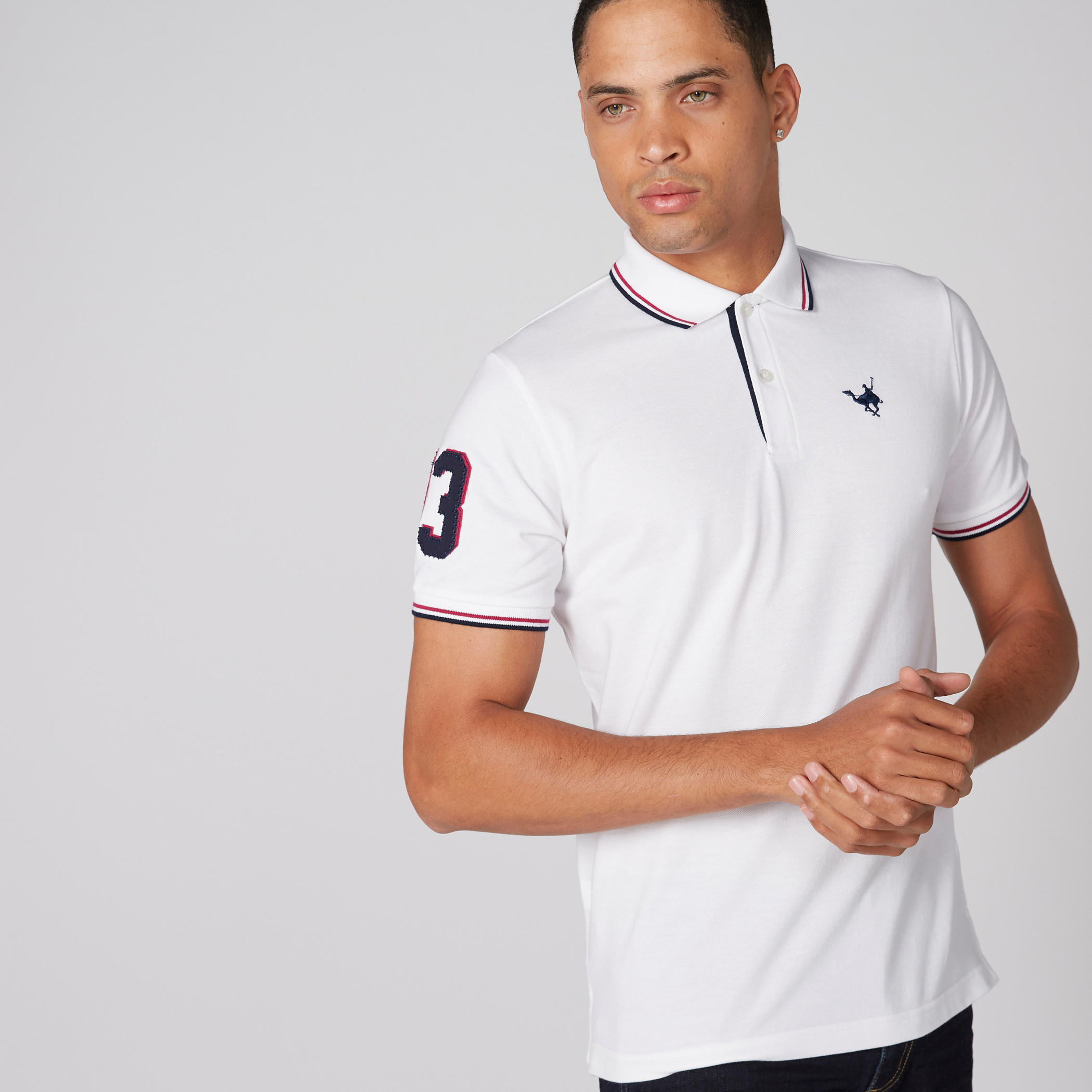 تيشيرت مطرّز بياقة بولو وأكمام قصيرة-men-clothing-tshirtsandpolos-polos-image-1