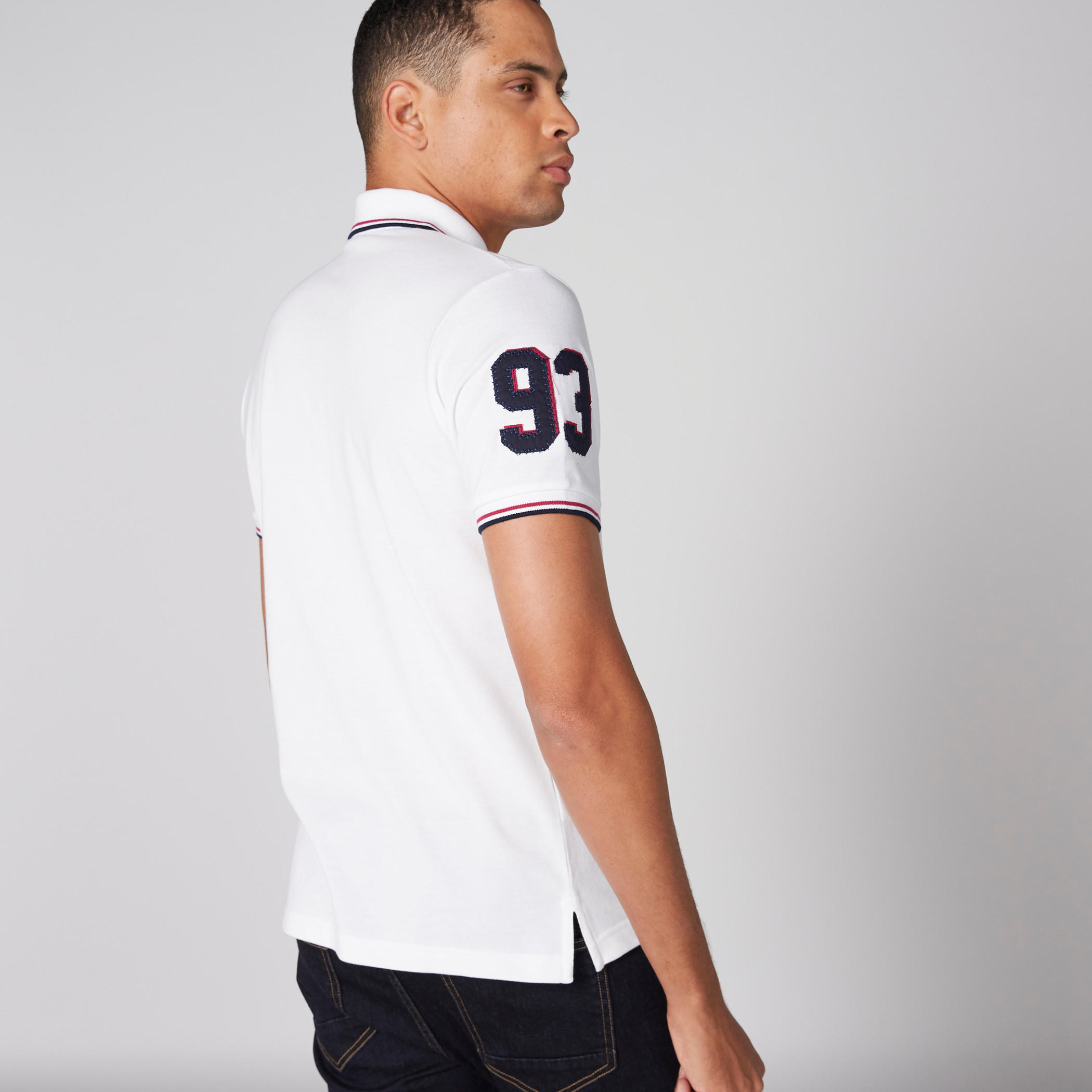 تيشيرت مطرّز بياقة بولو وأكمام قصيرة-men-clothing-tshirtsandpolos-polos-image-2