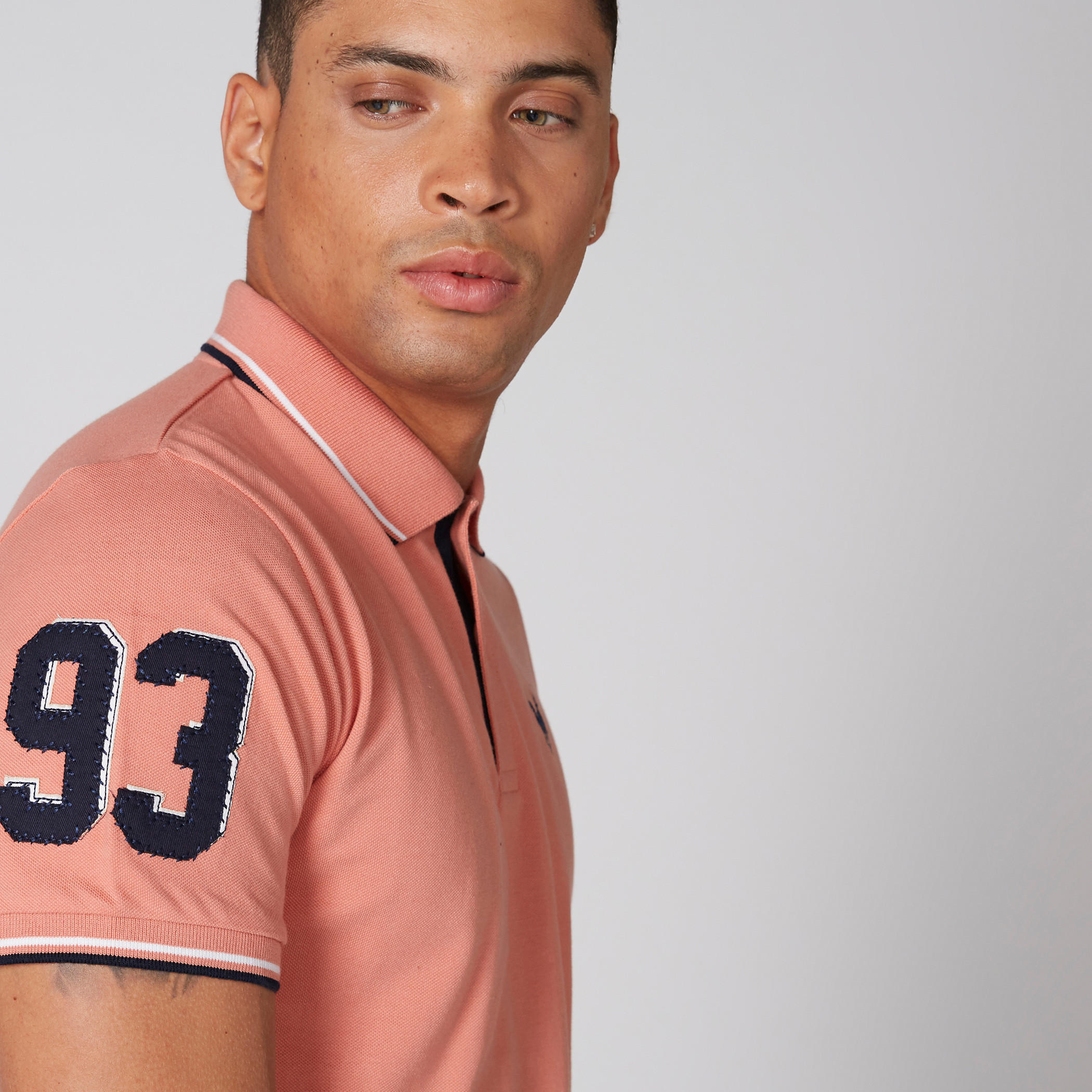تيشيرت مطرّز بياقة بولو وأكمام قصيرة-men-clothing-tshirtsandpolos-polos-image-4
