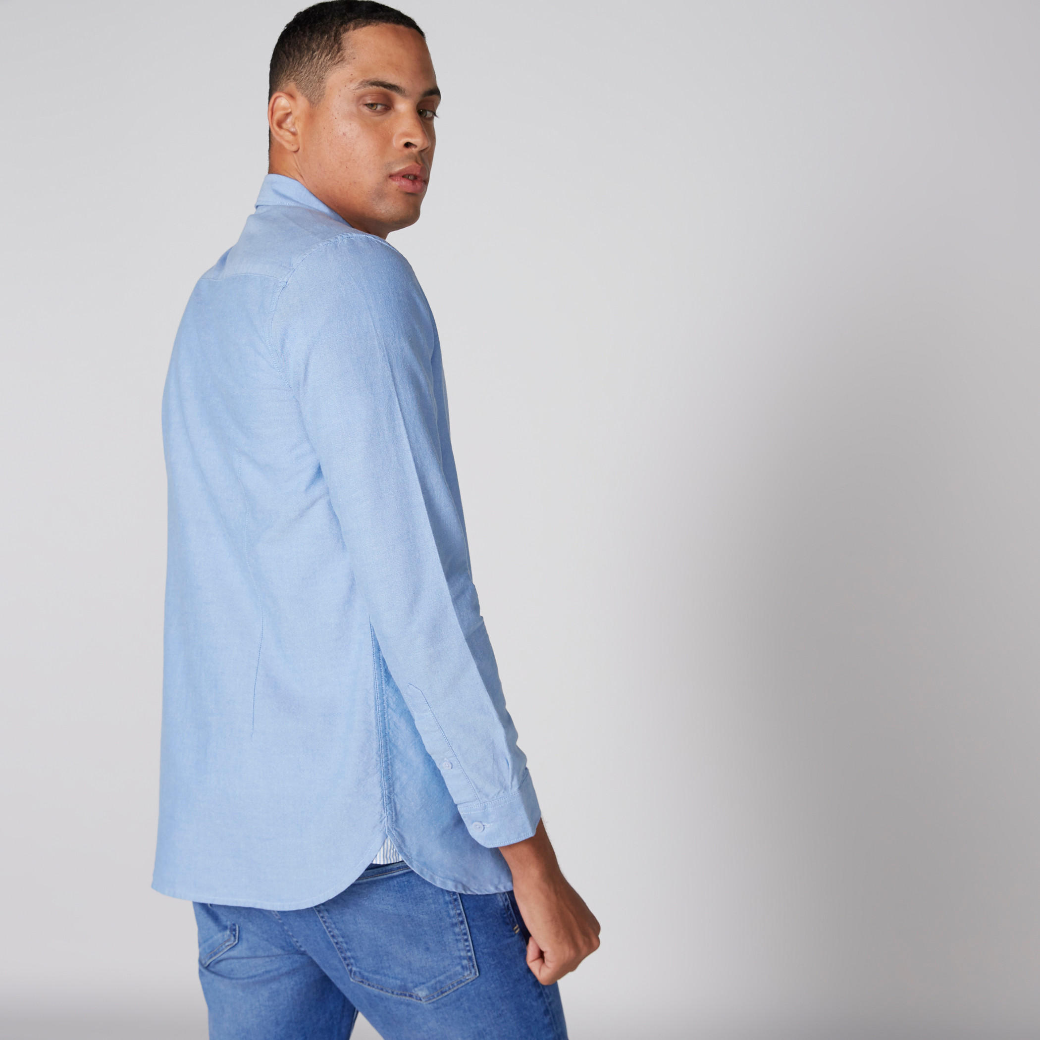 قميص بأكمام طويلة ووصلة أزرار كاملة-men-clothing-shirts-image-2