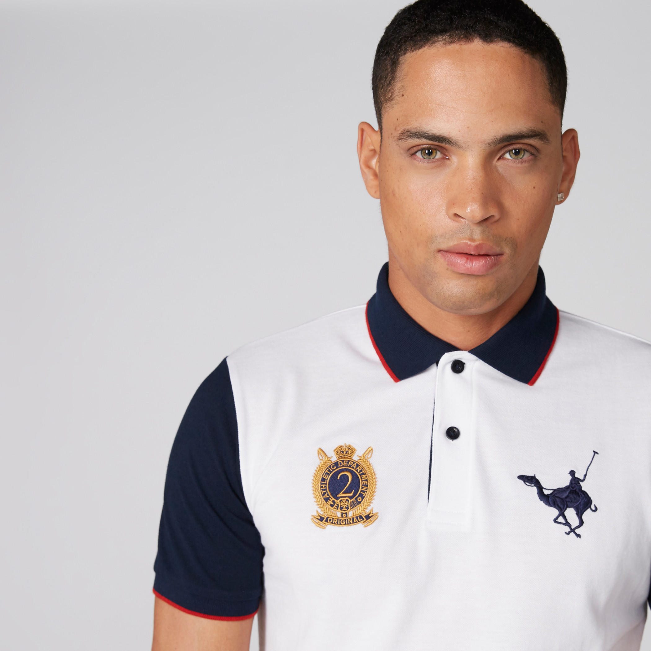 تيشيرت مطرّز بياقة بولو وأكمام قصيرة-men-clothing-tshirtsandpolos-polos-image-4