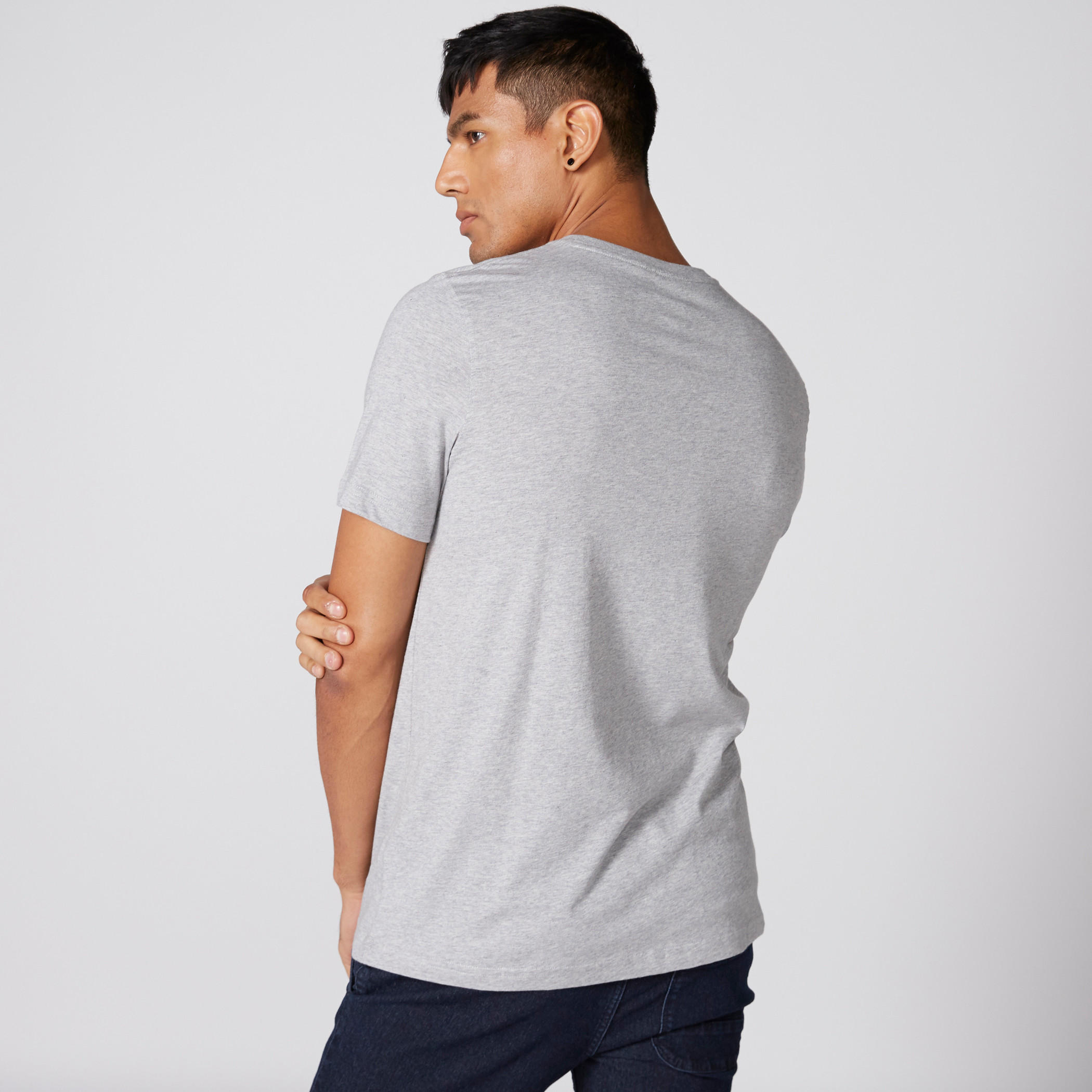 تيشيرت بياقة مستديرة وأكمام قصيرة وطبعات-men-clothing-tshirtsandpolos-tshirts-image-2