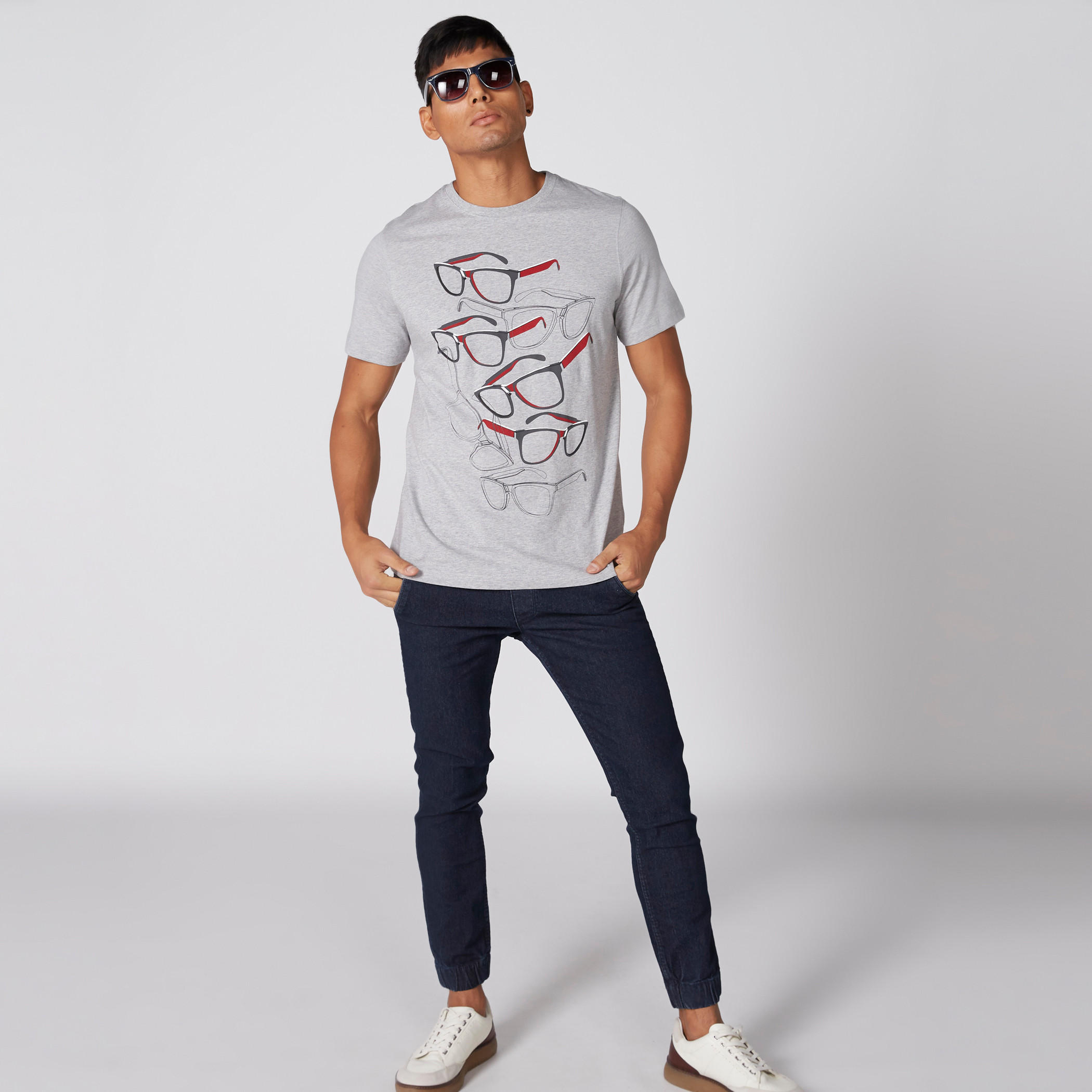تيشيرت بياقة مستديرة وأكمام قصيرة وطبعات-men-clothing-tshirtsandpolos-tshirts-image-4