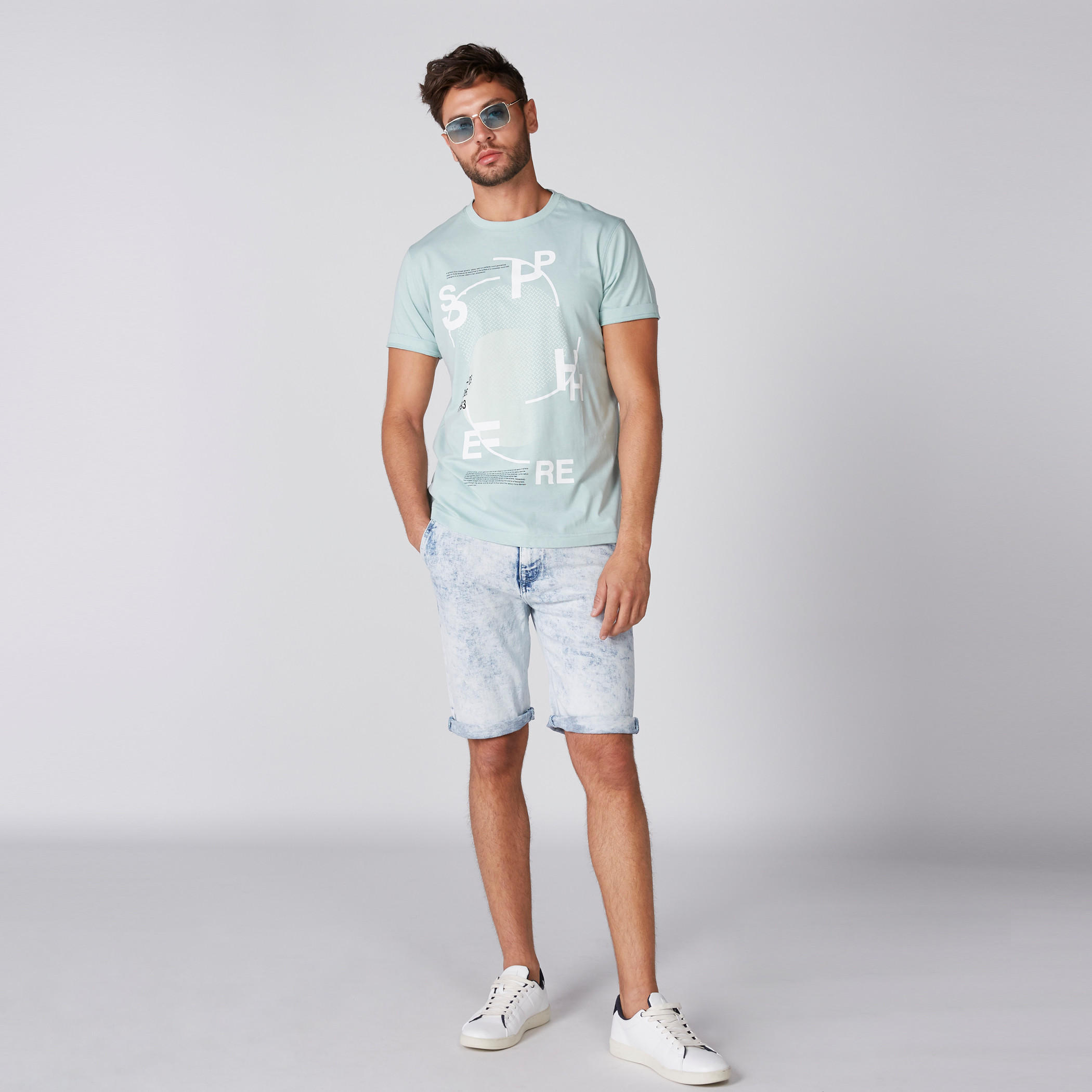 تيشيرت بياقة مستديرة وأكمام قصيرة وطبعات-men-clothing-tshirtsandpolos-tshirts-image-3