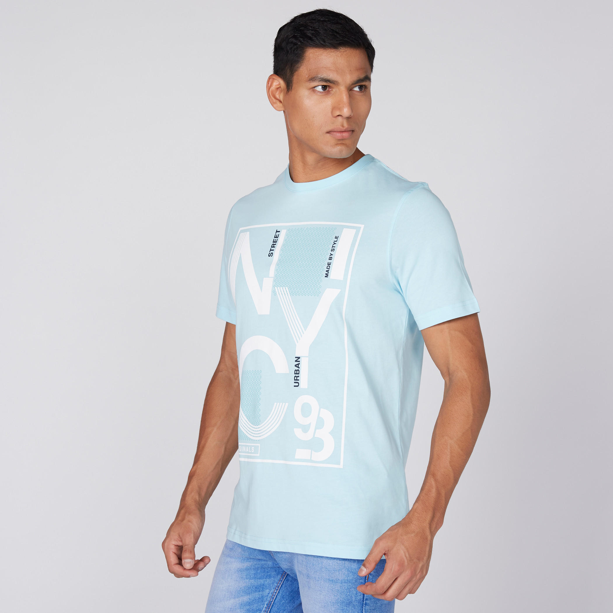 تيشيرت بياقة مستديرة وأكمام قصيرة وطبعات-men-clothing-tshirtsandpolos-tshirts-image-1