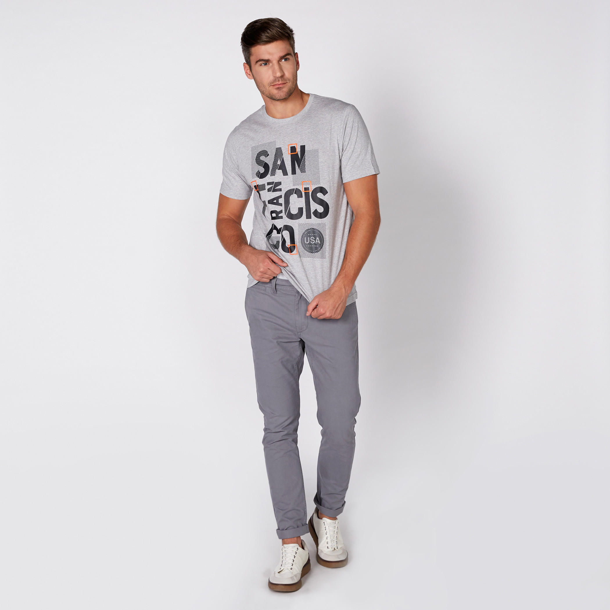 تيشيرت بياقة مستديرة وأكمام قصيرة مع طبعات-men-clothing-tshirtsandpolos-tshirts-image-3