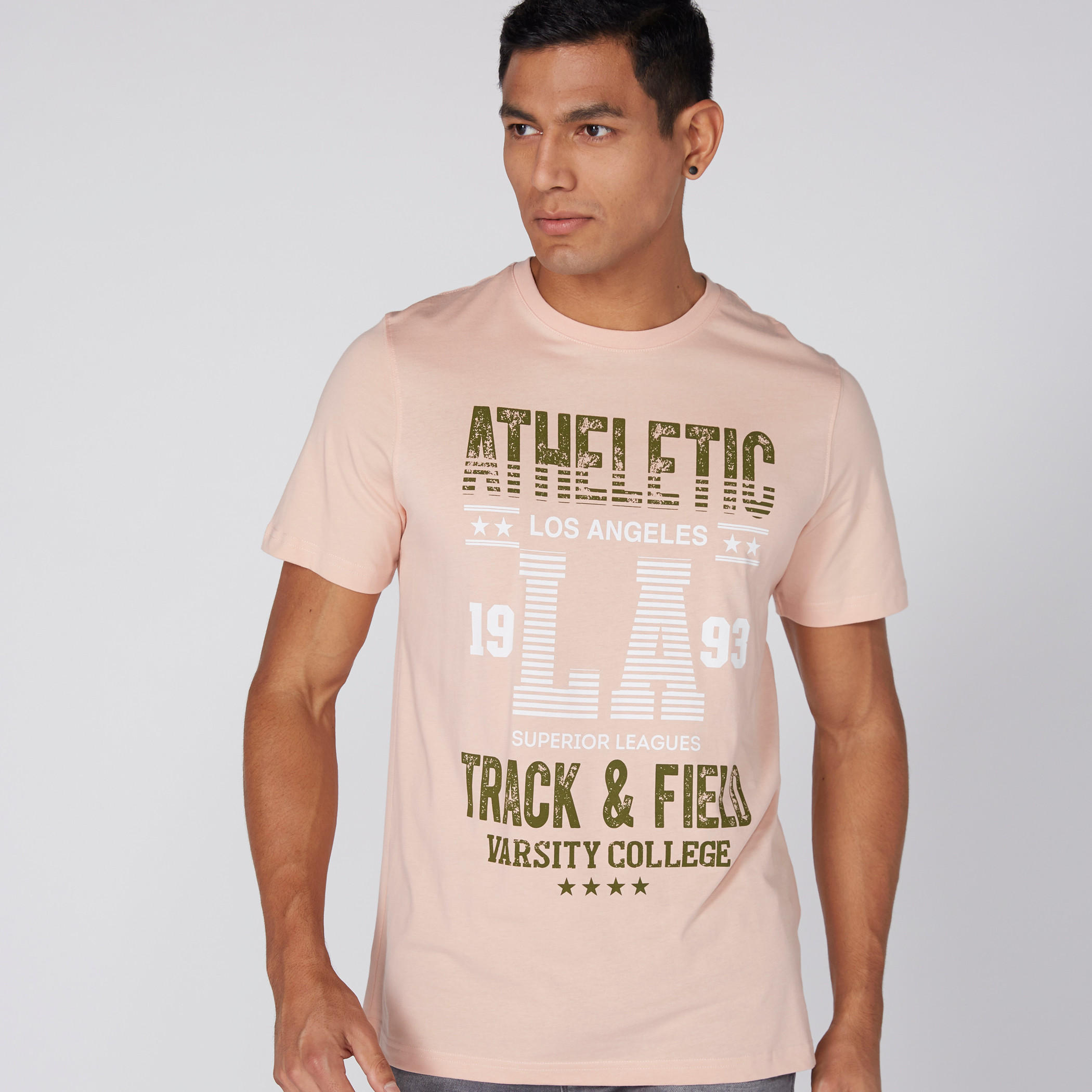 تيشيرت بياقة مستديرة وأكمام قصيرة وطبعات-men-clothing-tshirtsandpolos-tshirts-image-1