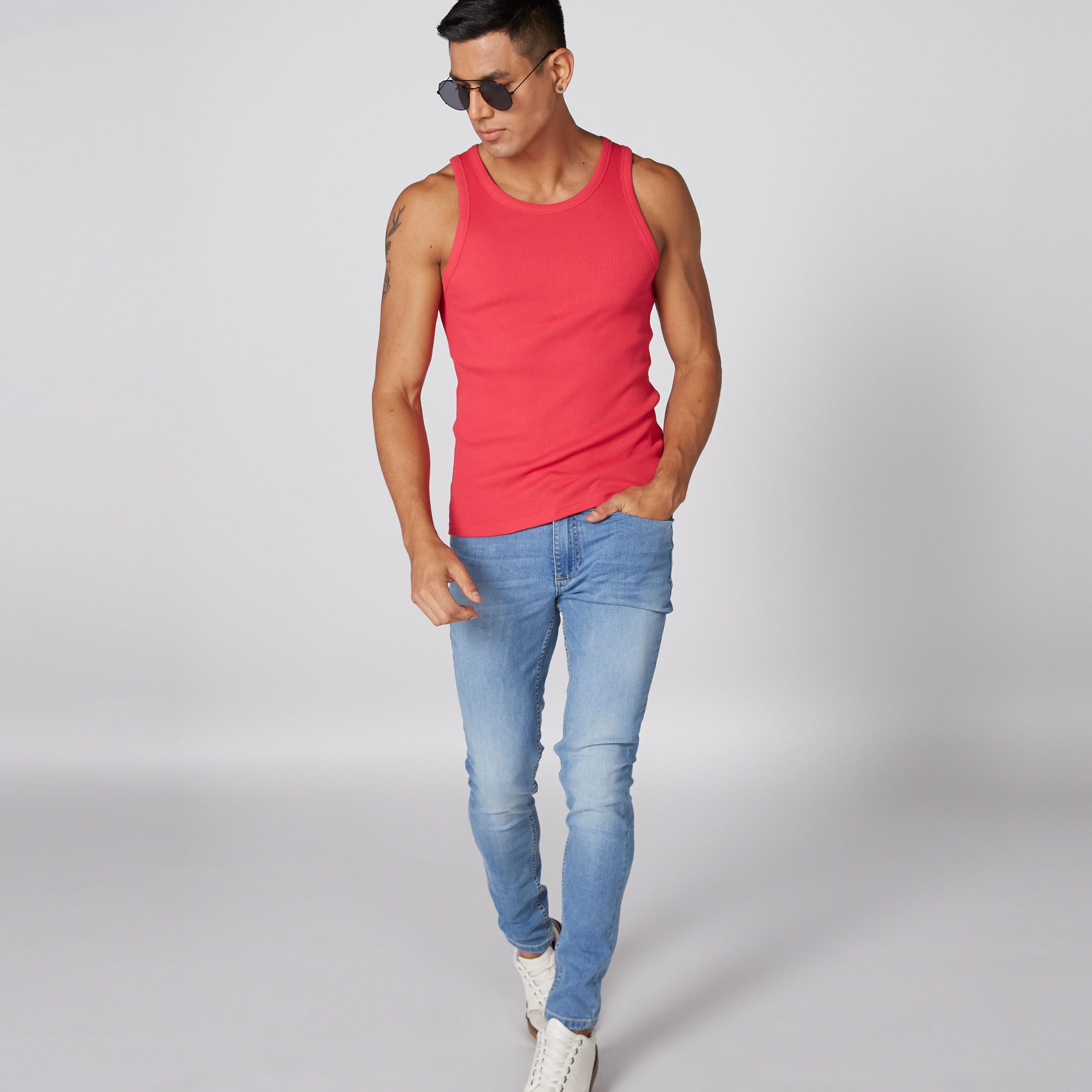 سترة بياقة عميقة-men-clothing-tshirtsandpolos-vests-image-1