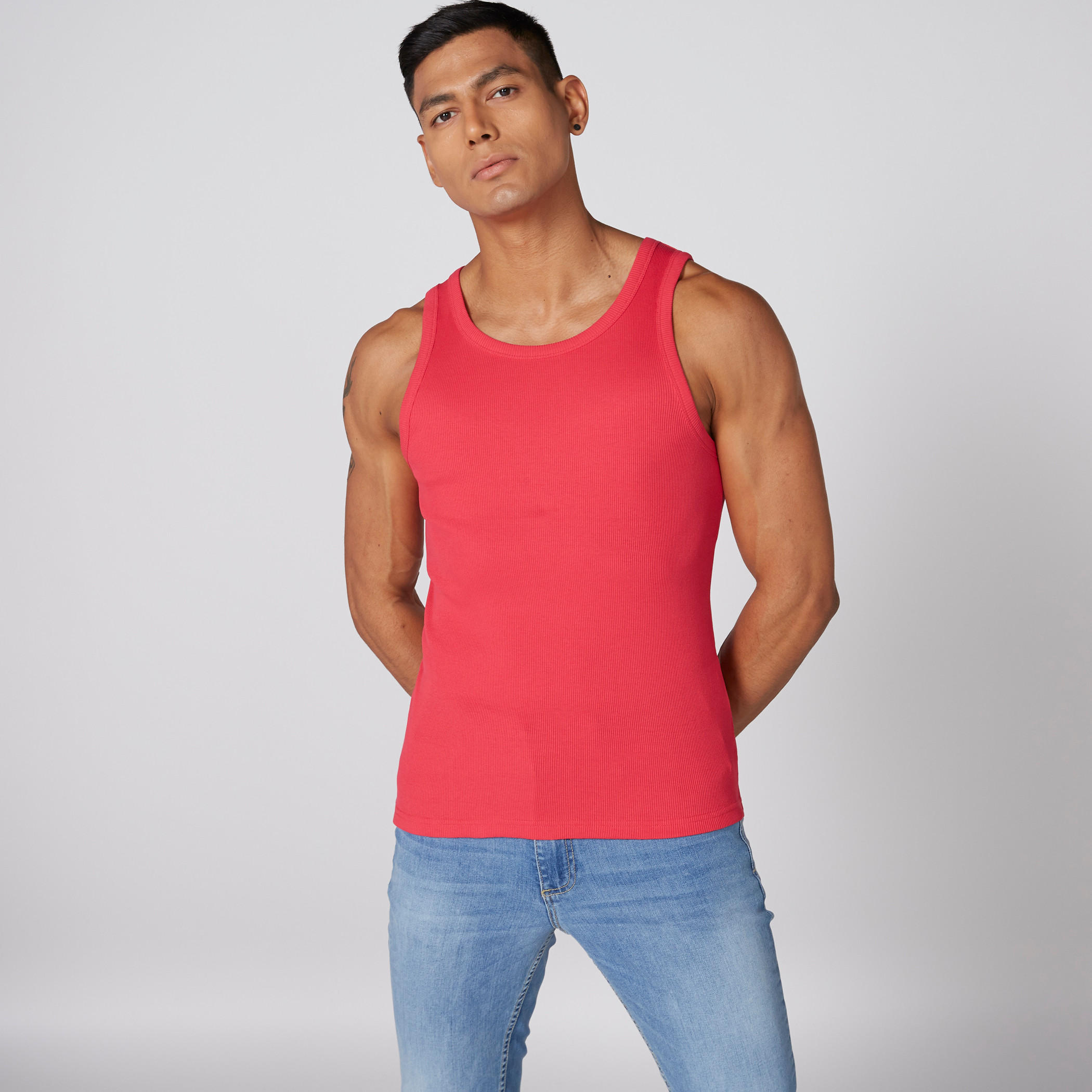 سترة بياقة عميقة-men-clothing-tshirtsandpolos-vests-image-3