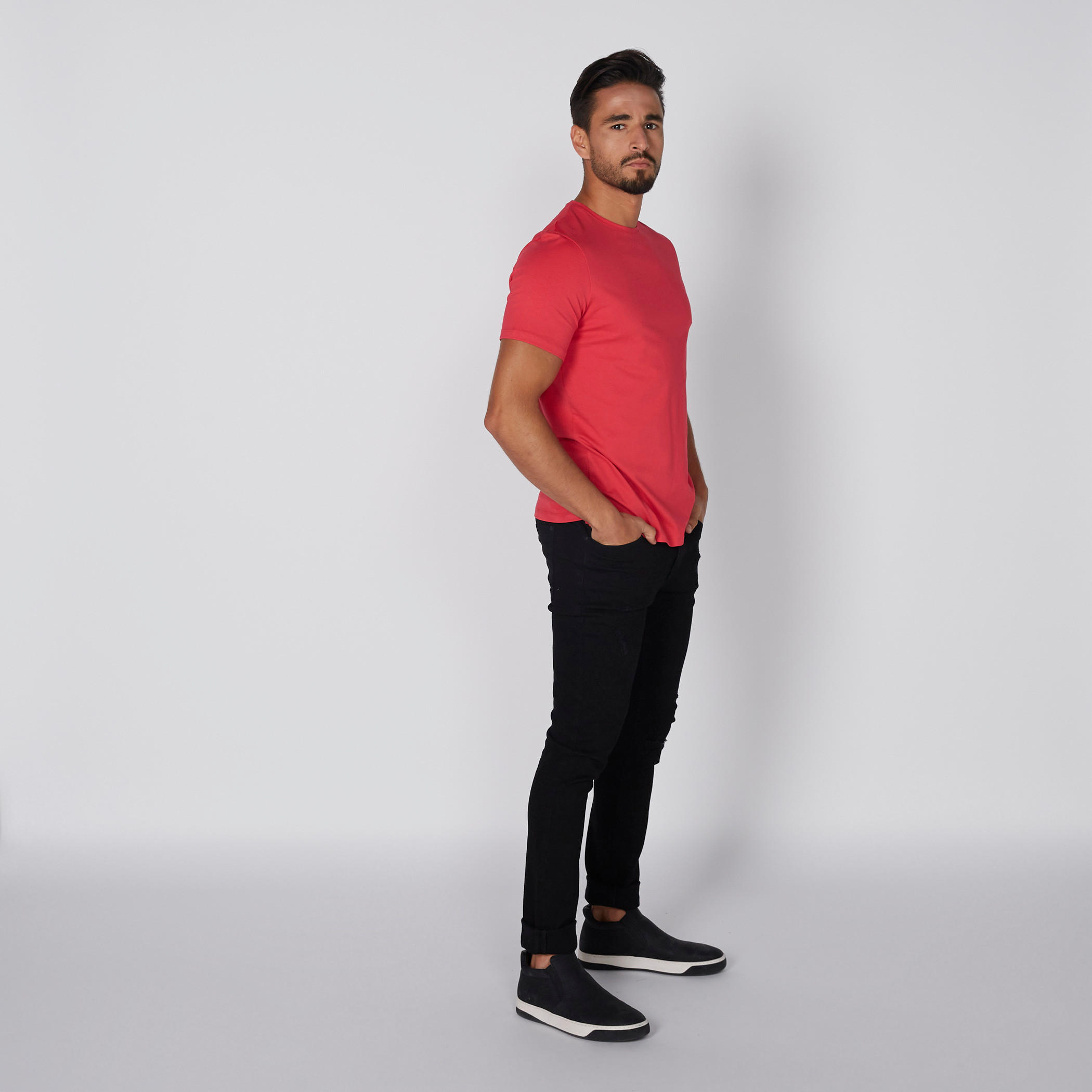 تيشيرت بأكمام قصيرة وياقة مستديرة-men-clothing-tshirtsandpolos-tshirts-image-1