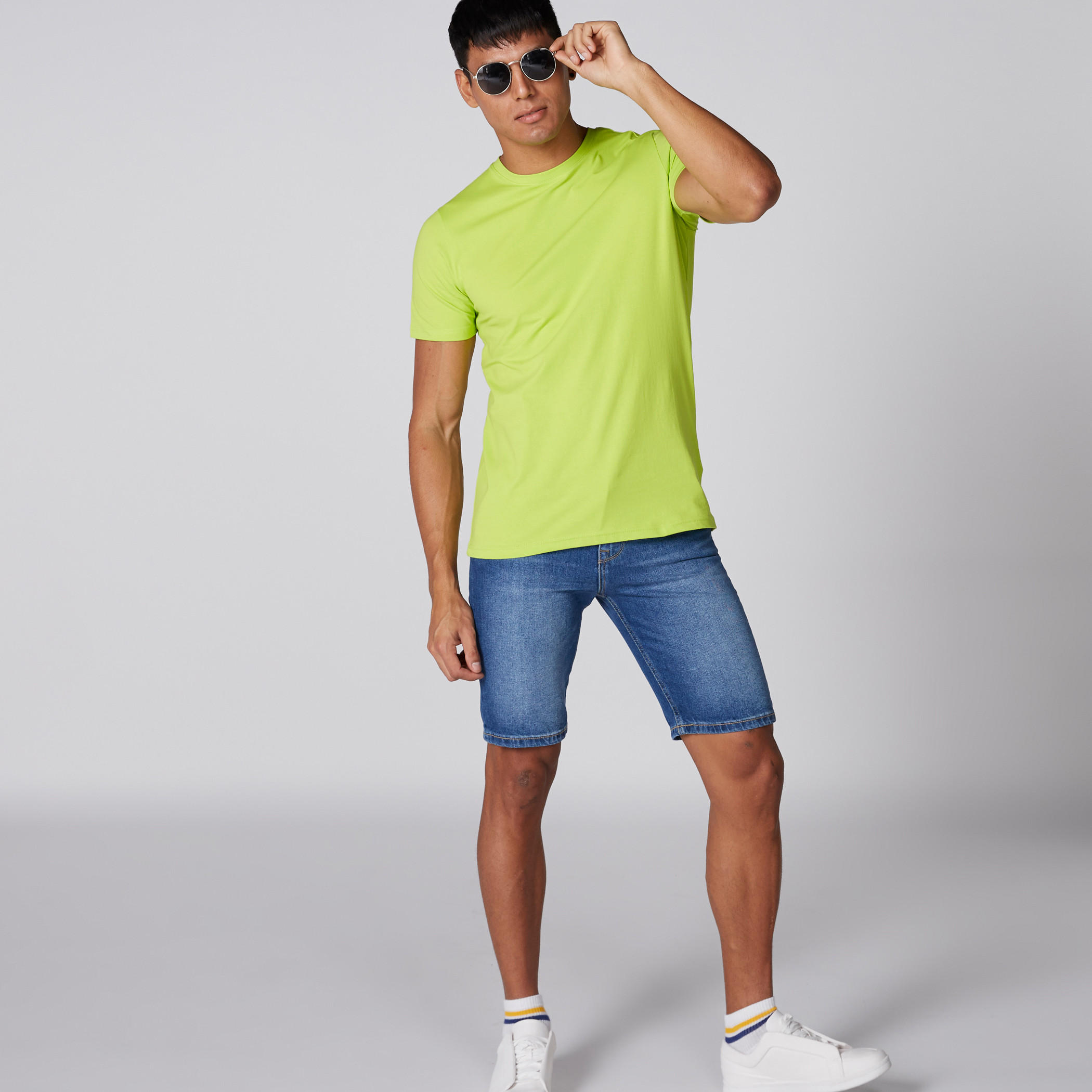 تيشيرت بياقة مستديرة وأكمام قصيرة-men-clothing-tshirtsandpolos-tshirts-image-3