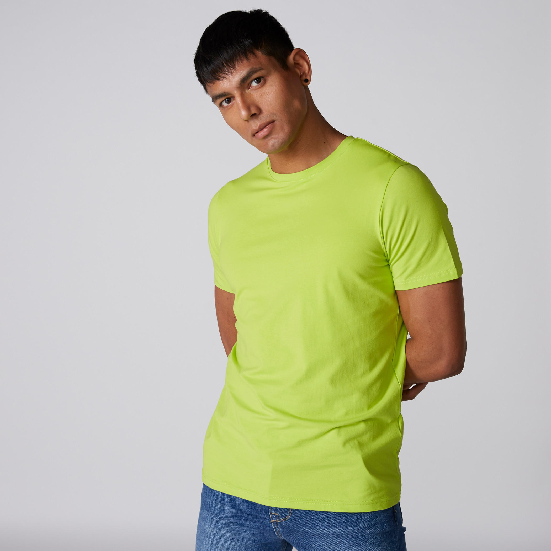 تيشيرت بياقة مستديرة وأكمام قصيرة-men-clothing-tshirtsandpolos-tshirts-image-2