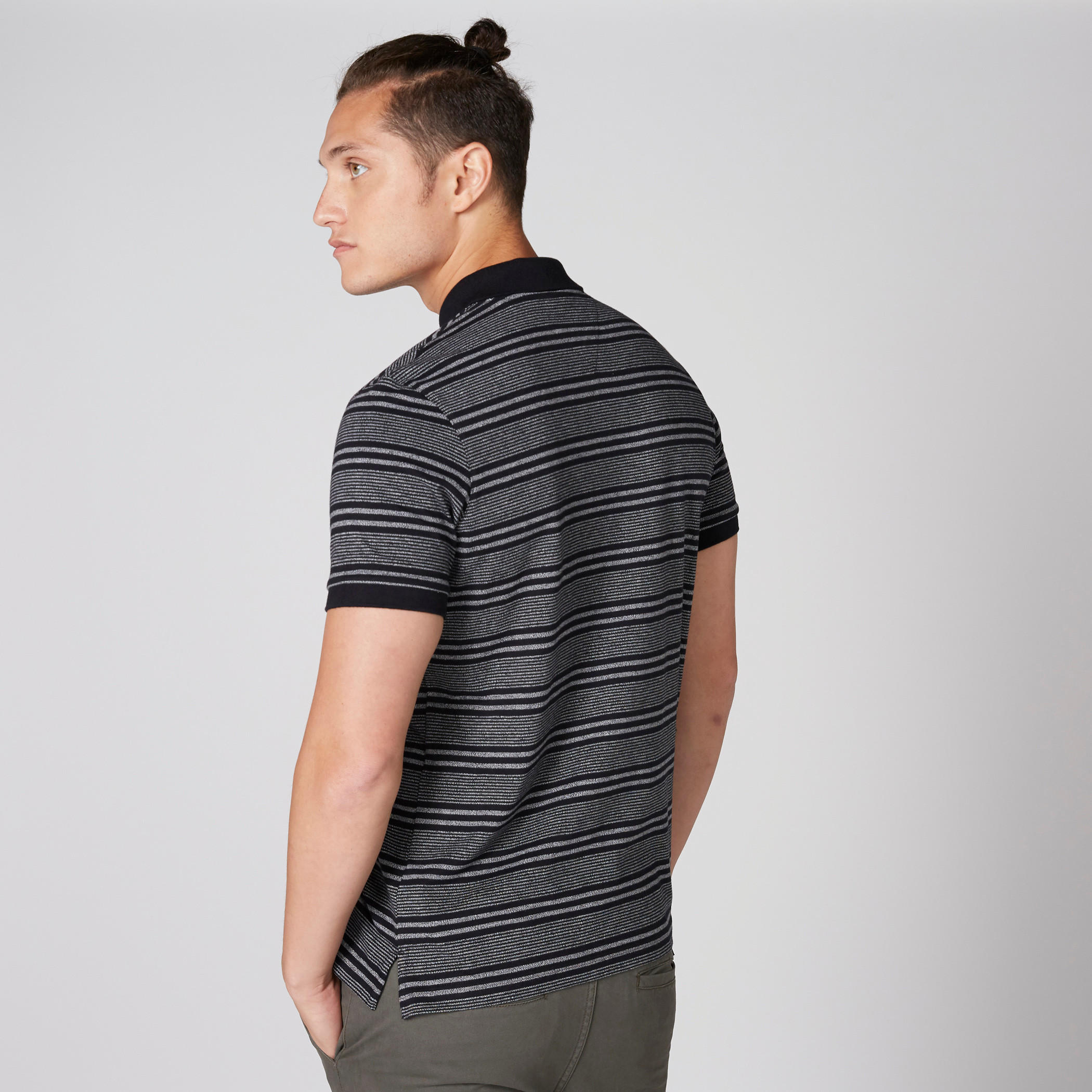 تيشيرت مقلّم بياقة بولو وأكمام قصيرة-men-clothing-tshirtsandpolos-polos-image-2