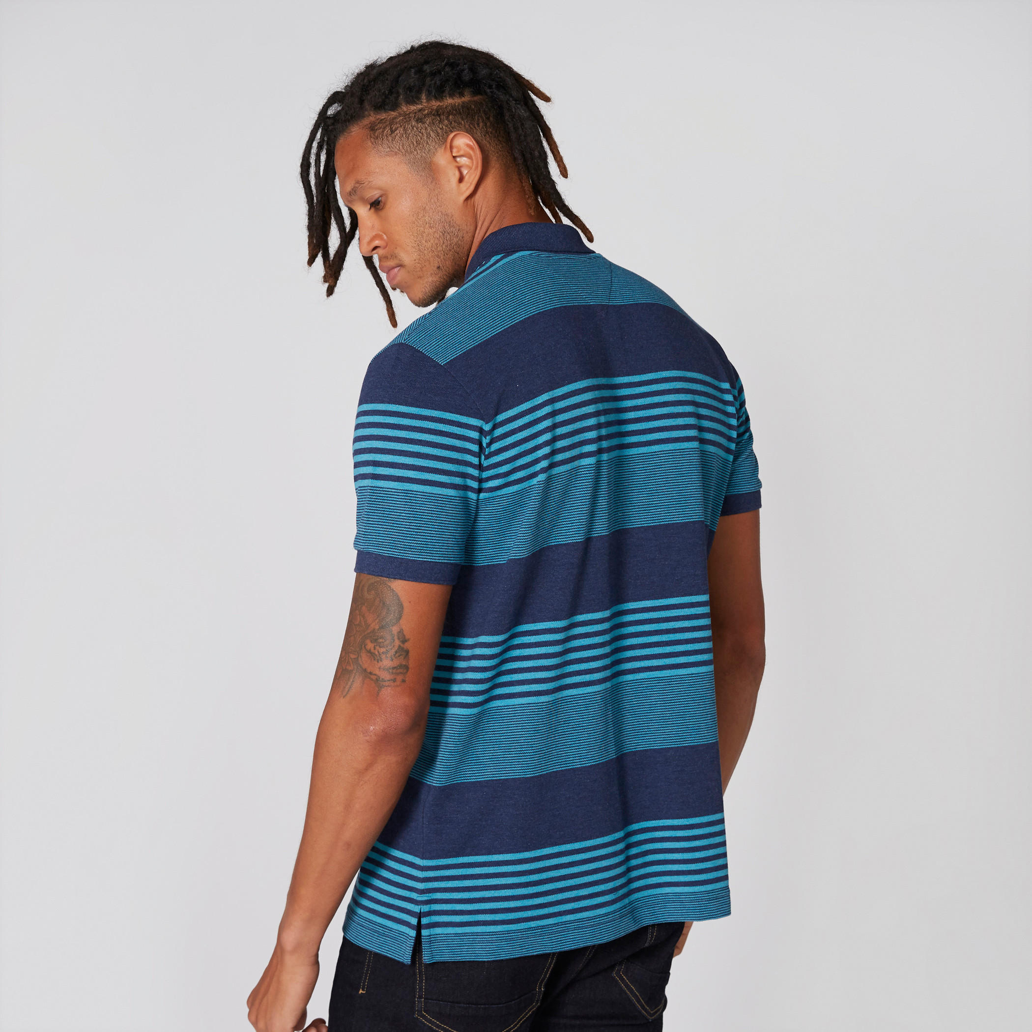 تيشيرت مقلّم بياقة بولو وأكمام قصيرة-men-clothing-tshirtsandpolos-polos-image-2