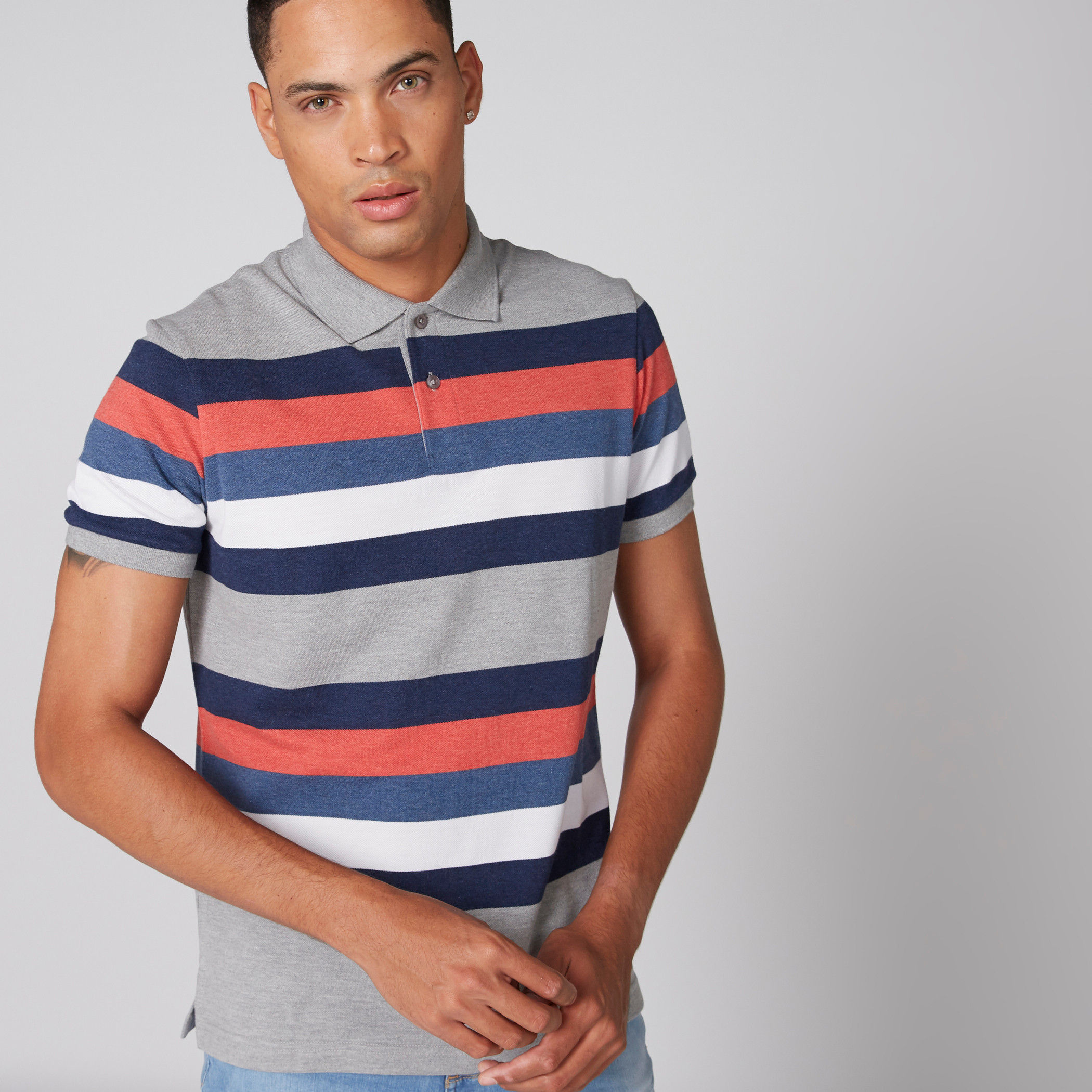 تيشيرت مقلّم بياقة بولو وأكمام قصيرة-men-clothing-tshirtsandpolos-polos-image-1