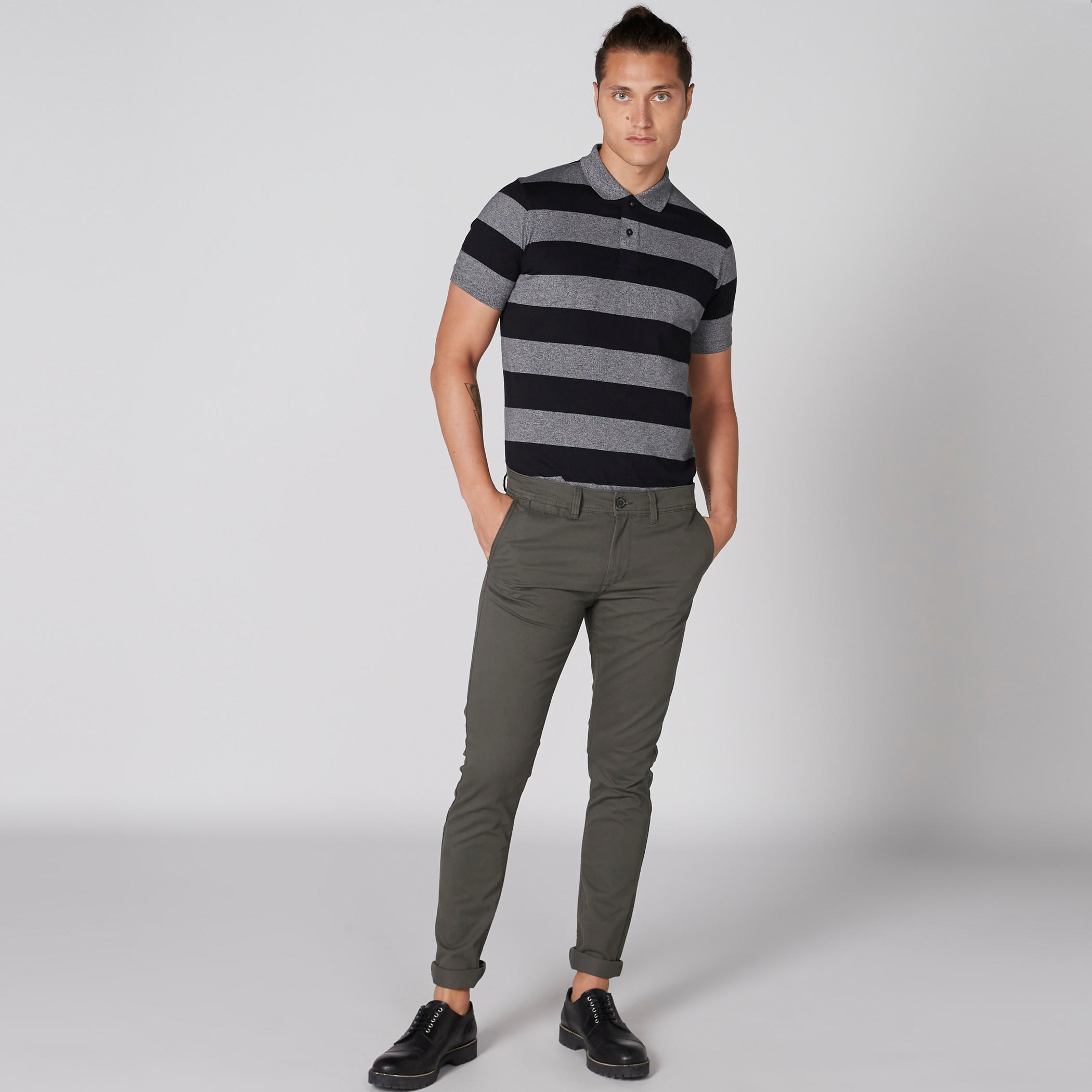 تيشيرت مقلّم بياقة بولو وأكمام قصيرة-men-clothing-tshirtsandpolos-polos-image-1