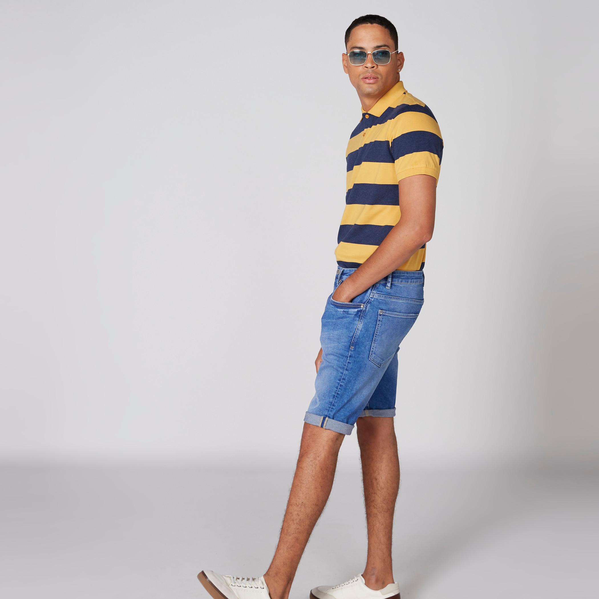 تيشيرت مقلّم بياقة بولو وأكمام قصيرة-men-clothing-tshirtsandpolos-polos-image-3