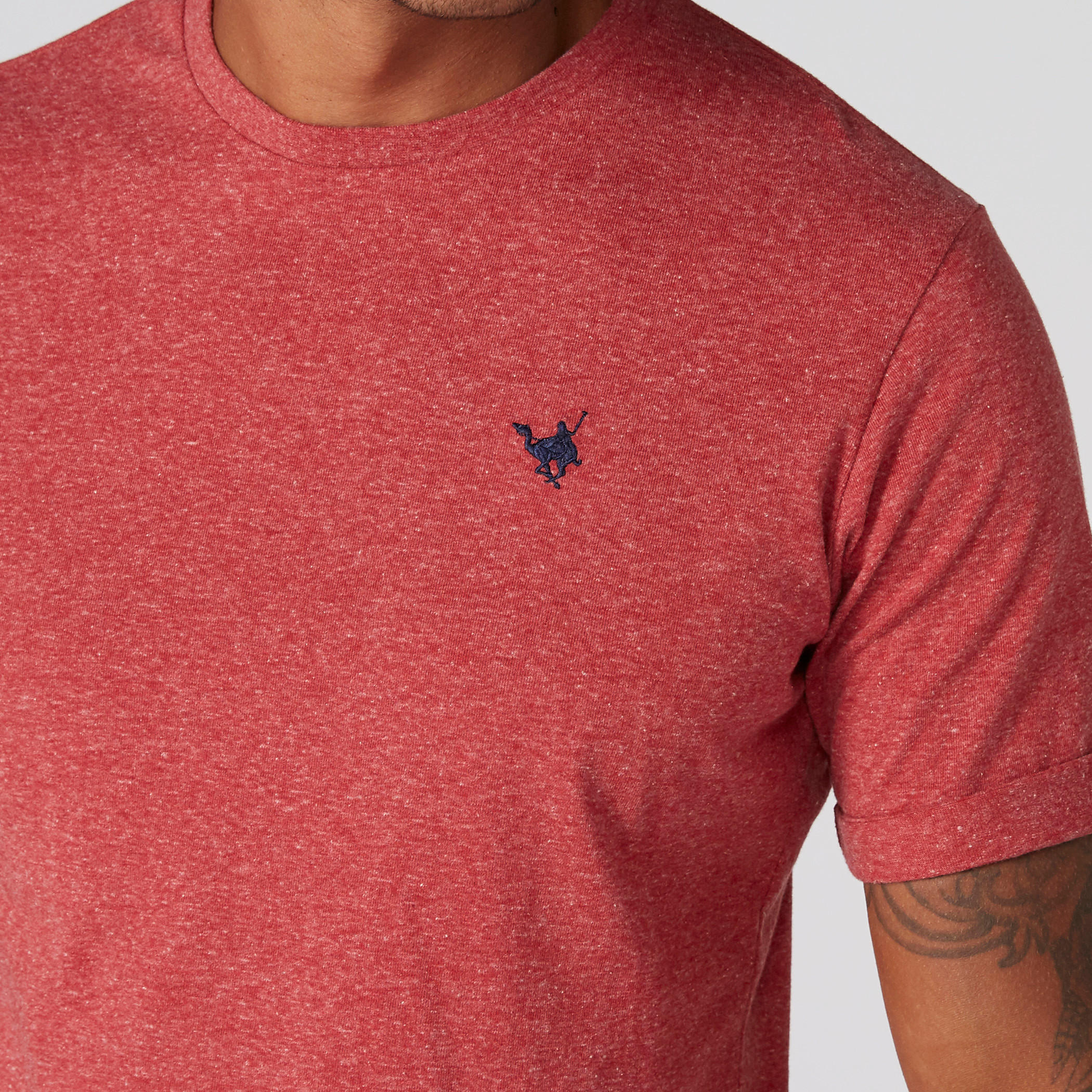 تيشيرت بياقة ضيقة وأكمام قصيرة-men-clothing-tshirtsandpolos-tshirts-image-4