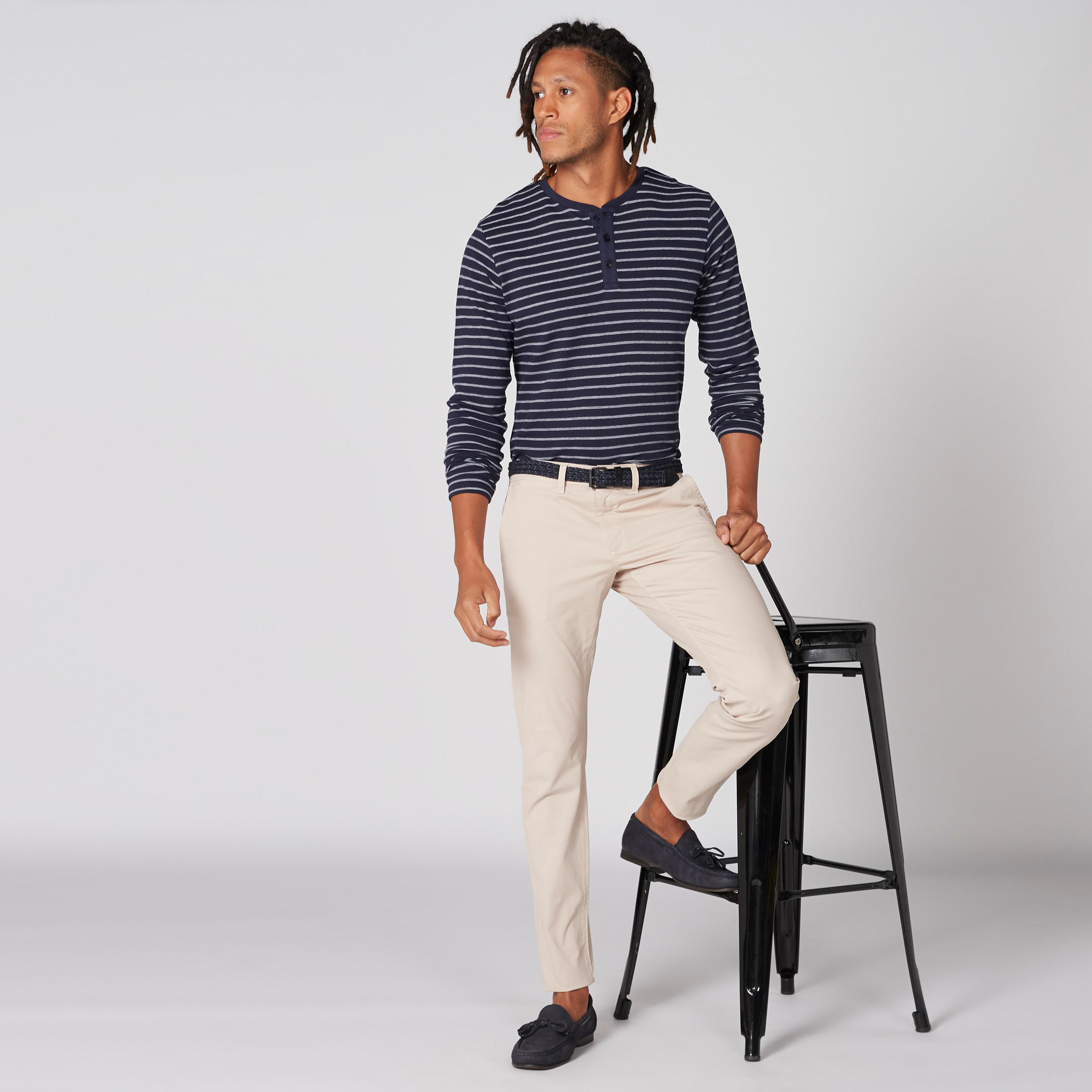 تيشيرت مقلّم بياقة هينلي وأكمام طويلة-men-clothing-tshirtsandpolos-tshirts-image-3