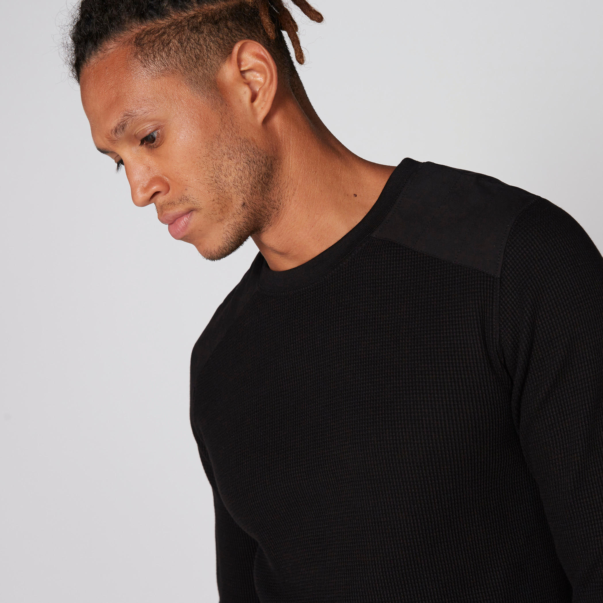 سويت شيرت بارز الملمس بياقة مستديرة وأكمام طويلة-men-winterwear-hoodiesandsweatshirts-image-13