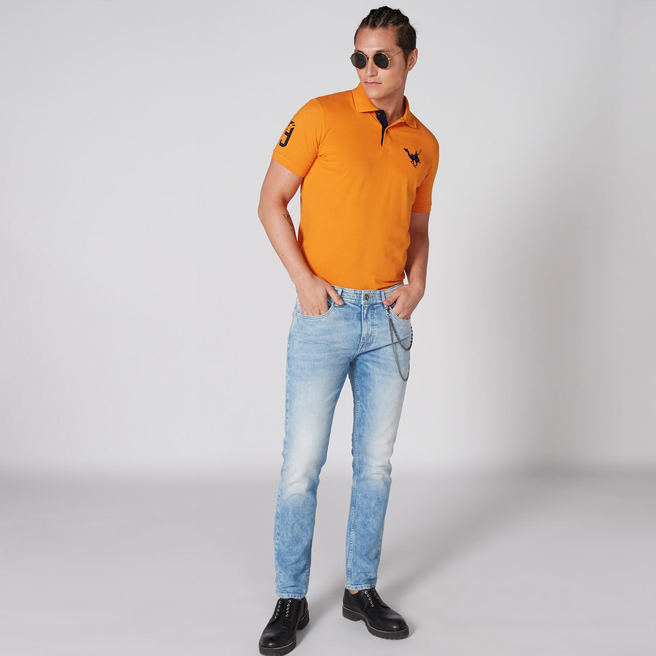 تيشيرت مطرّز بياقة بولو وأكمام قصيرة-men-clothing-tshirtsandpolos-polos-image-3