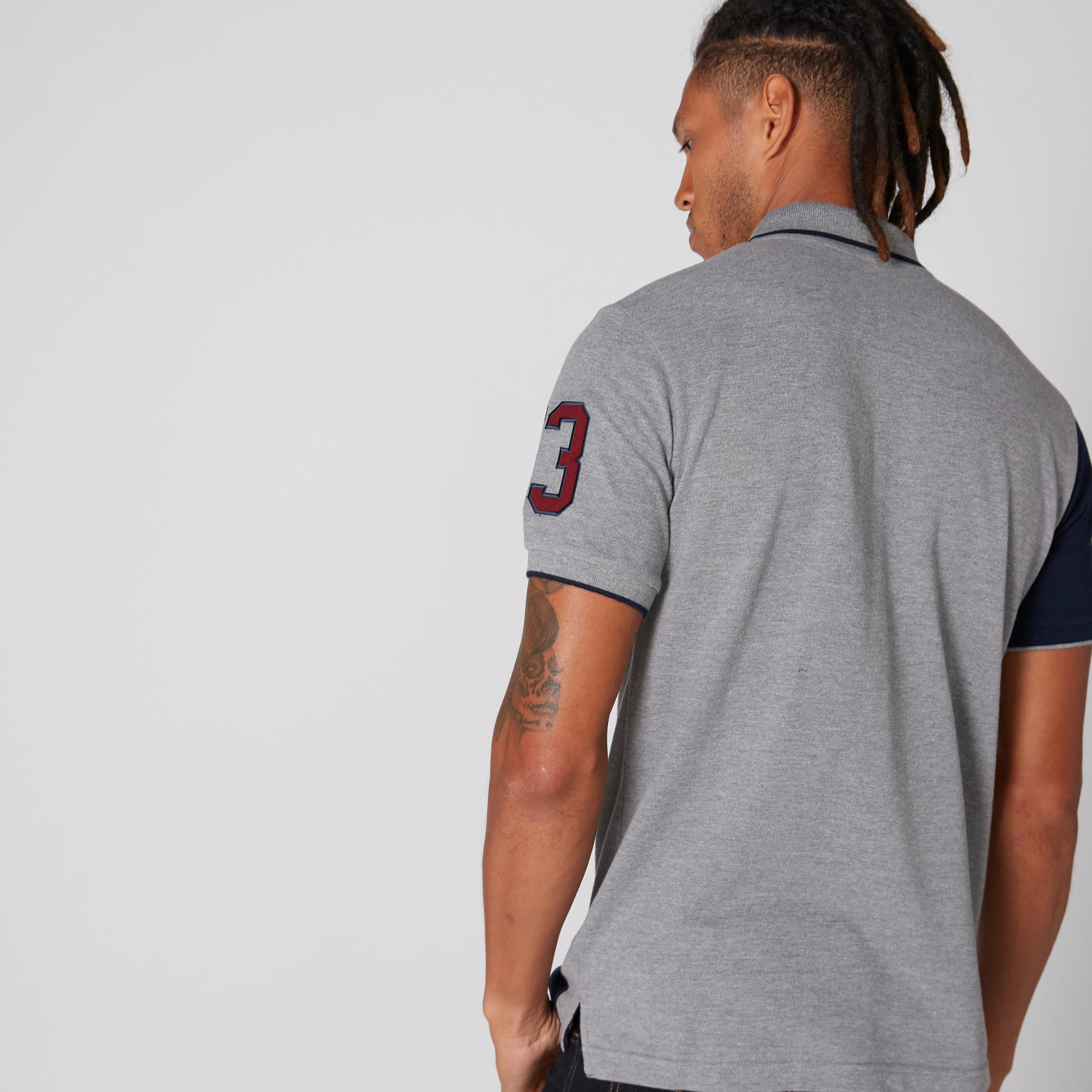 تيشيرت مطرّز بياقة بولو وأكمام قصيرة-men-clothing-tshirtsandpolos-polos-image-2
