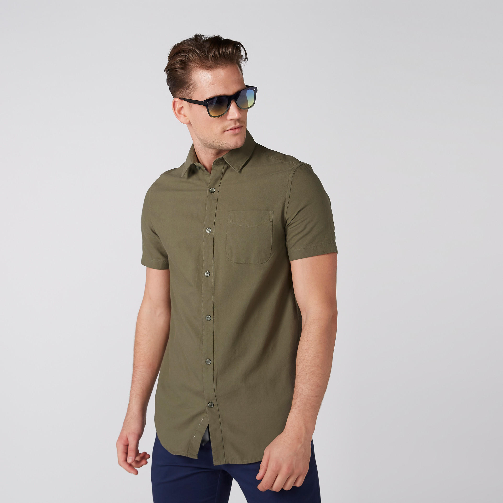 قميص بأكمام قصيرة وأزرار وجيب على الصدر-men-clothing-shirts-image-3