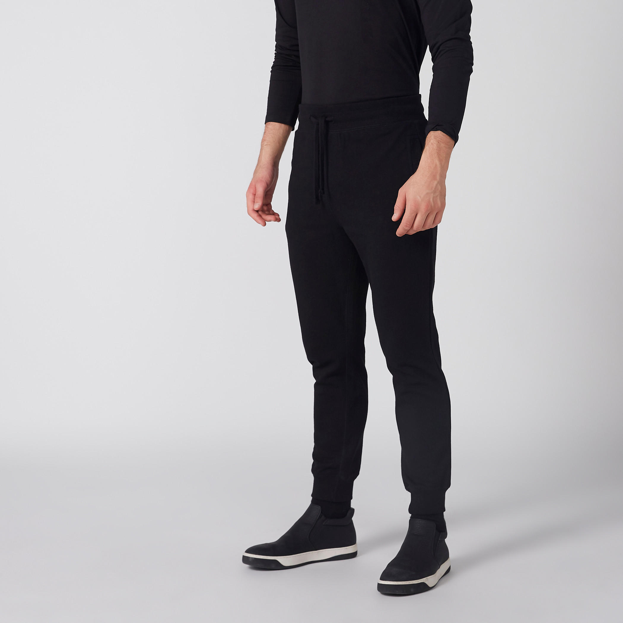بنطال رياضي طويل برباط وجيوب-men-clothing-bottoms-joggers-image-1