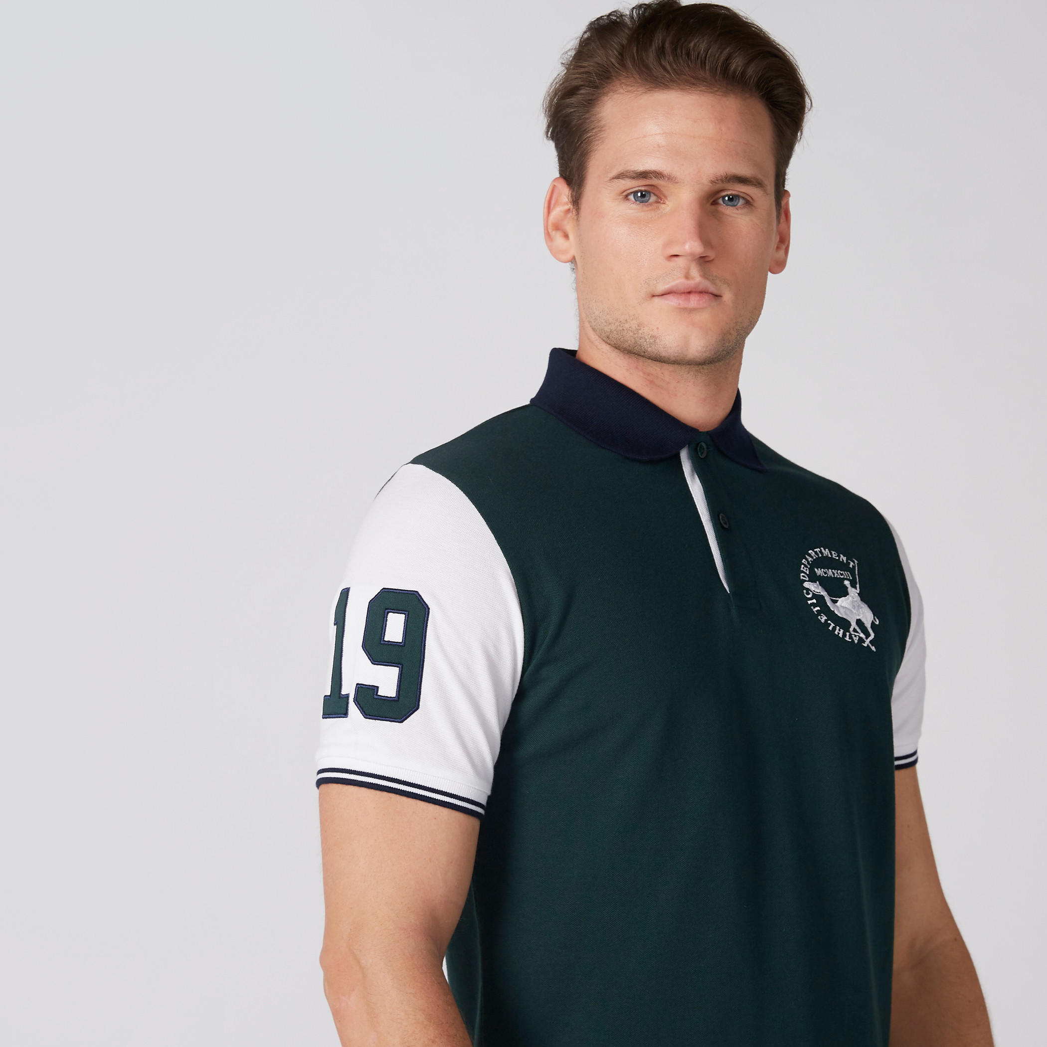 تيشيرت مطرّز بياقة بولو وأكمام قصيرة-men-clothing-tshirtsandpolos-polos-image-2