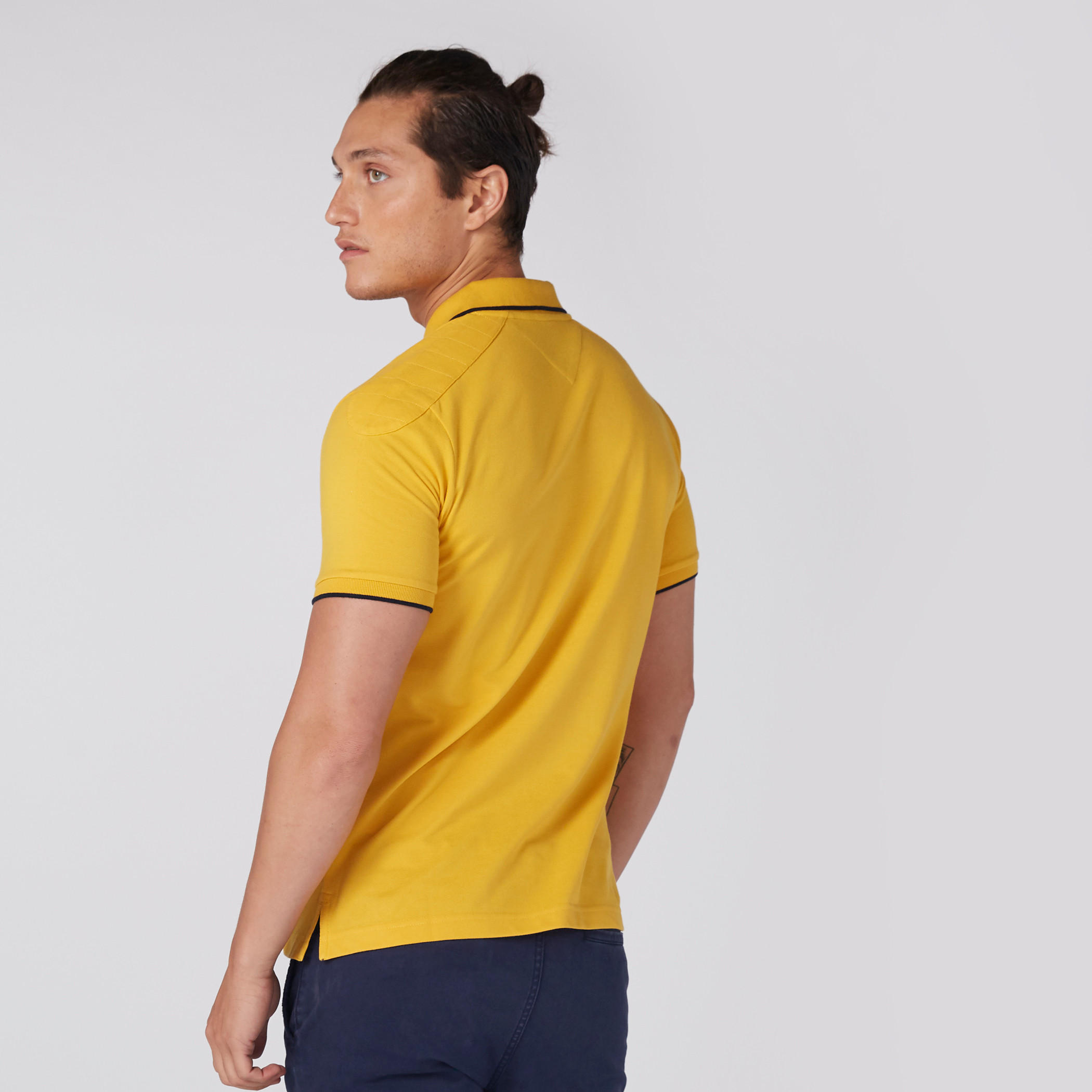 تيشرت بنقش مطبوع وياقة بولو وأكمام قصيرة-men-clothing-tshirtsandpolos-polos-image-3