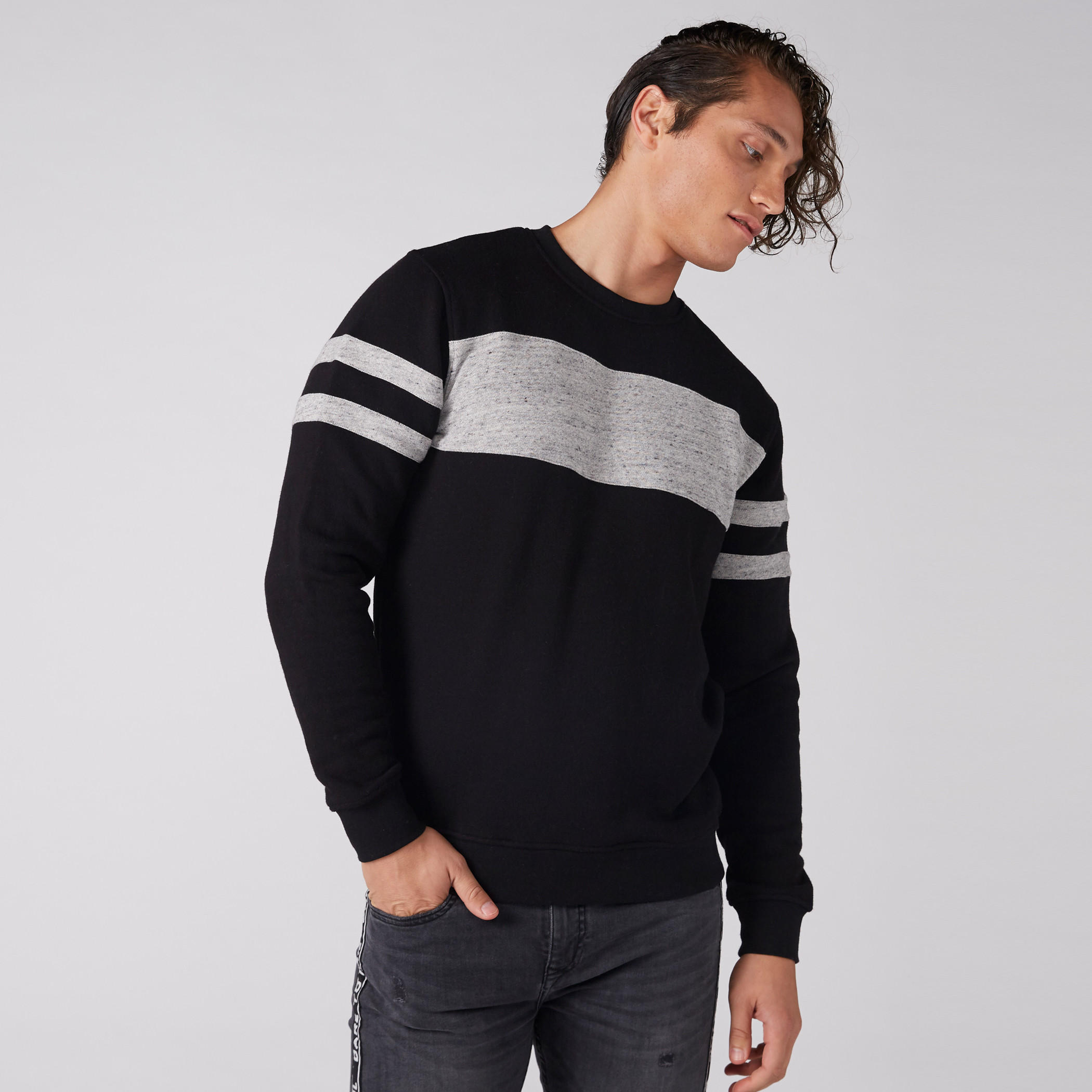 سويت شيرت بأكمام طويلة-men-winterwear-hoodiesandsweatshirts-image-3
