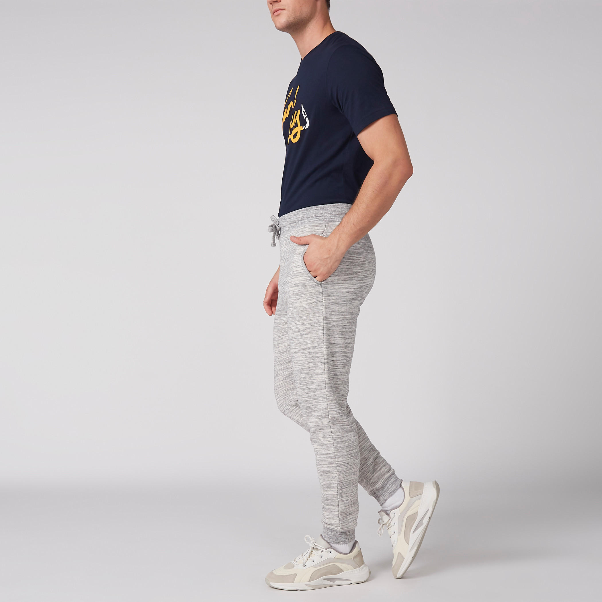 بنطال رياضي طويل ميلانج بطبعات وخصر مطاطي-men-clothing-bottoms-joggers-image-3
