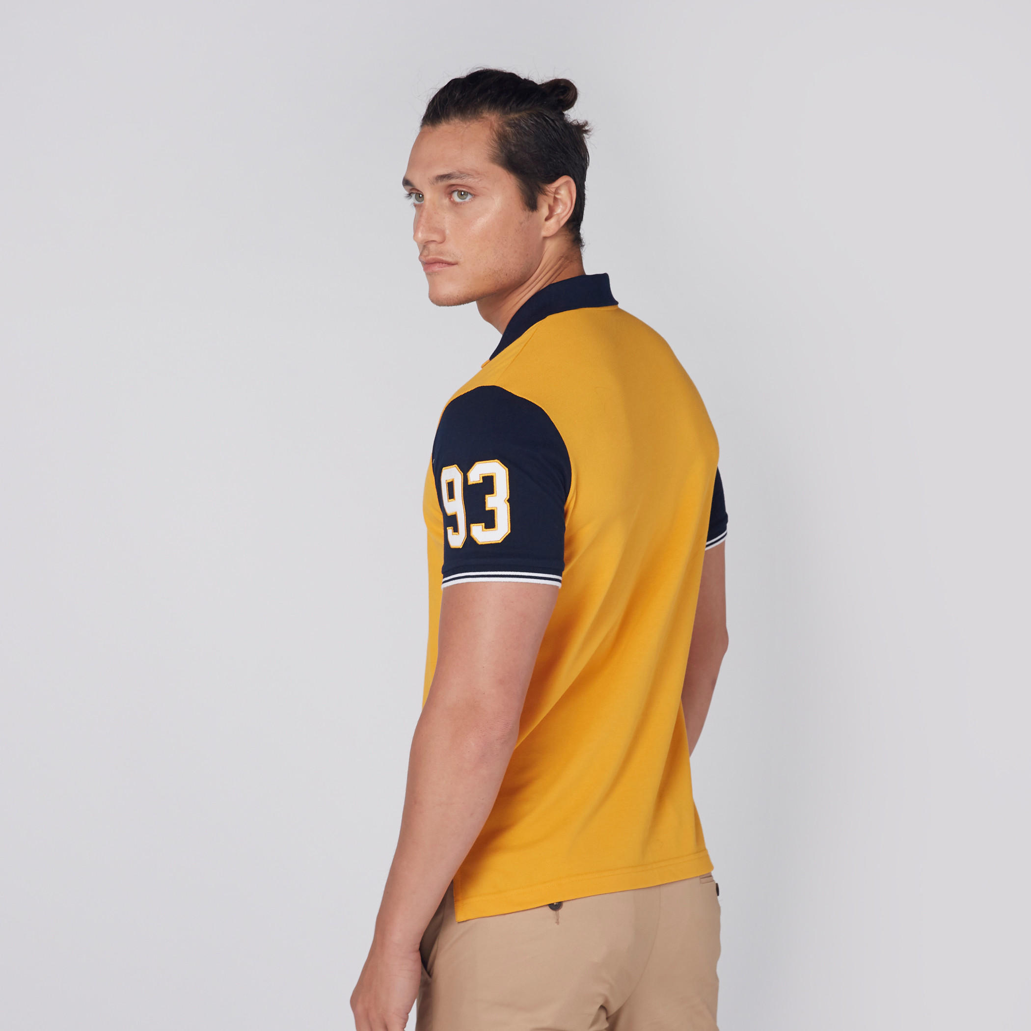 تيشرت بنقش مطبوع وياقة بولو وأكمام قصيرة-men-clothing-tshirtsandpolos-polos-image-5