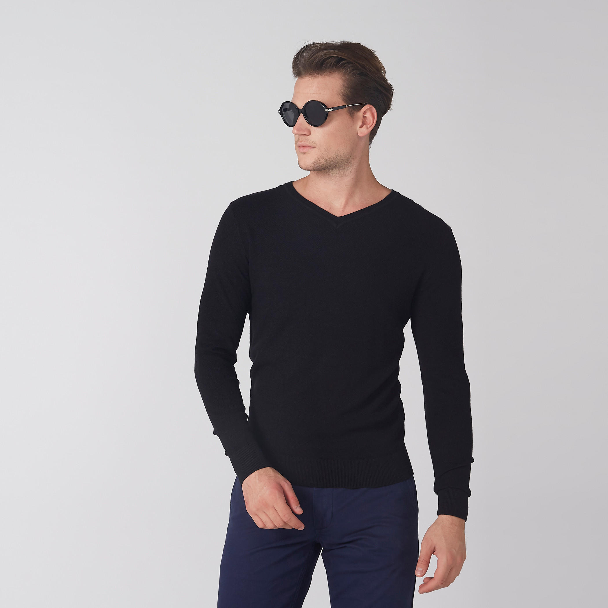 سويتر بياقة V وأكمام طويلة-men-clothing-sweatersandpullovers-image-1