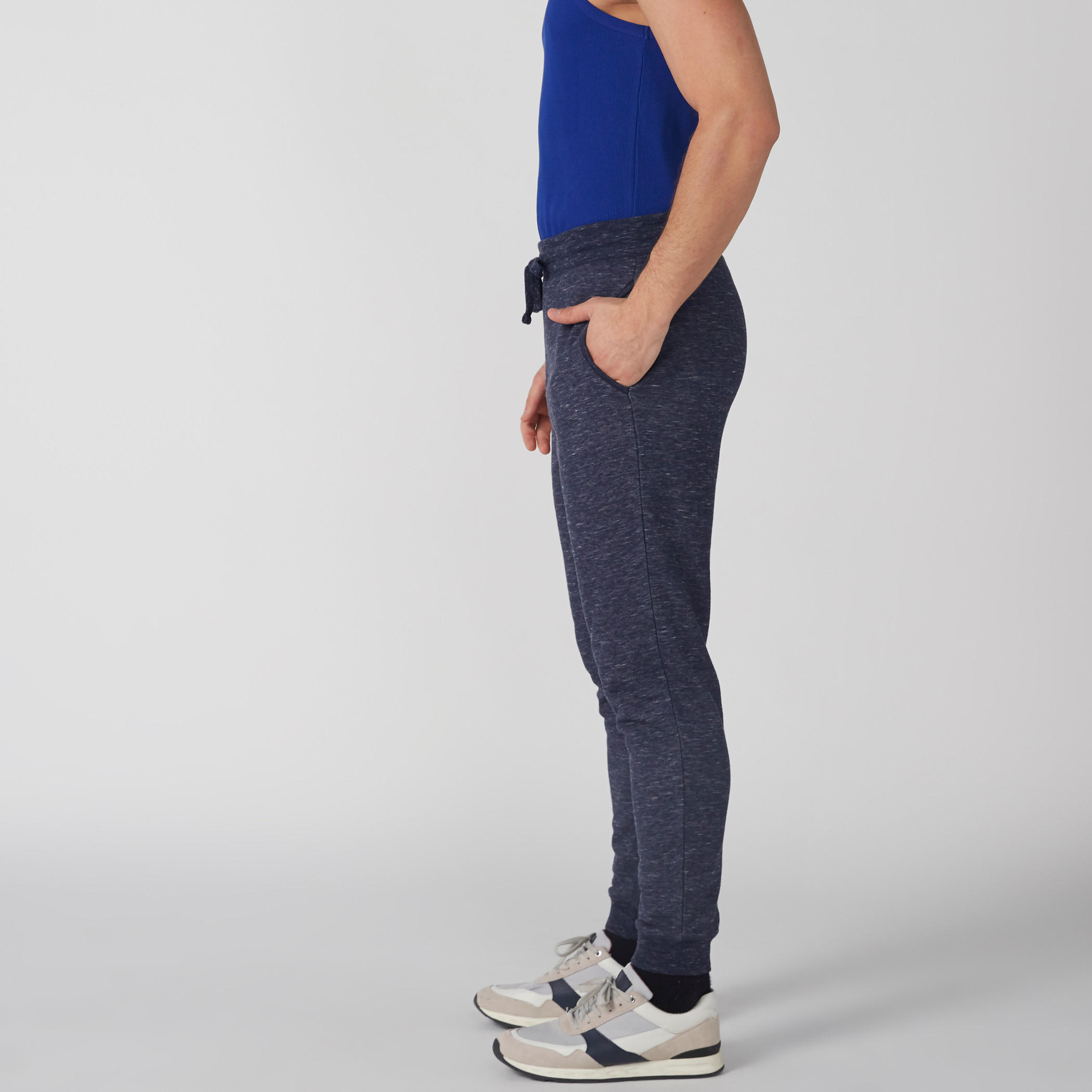 بنطال رياضي بجيوب وربّاط-men-clothing-bottoms-joggers-image-3
