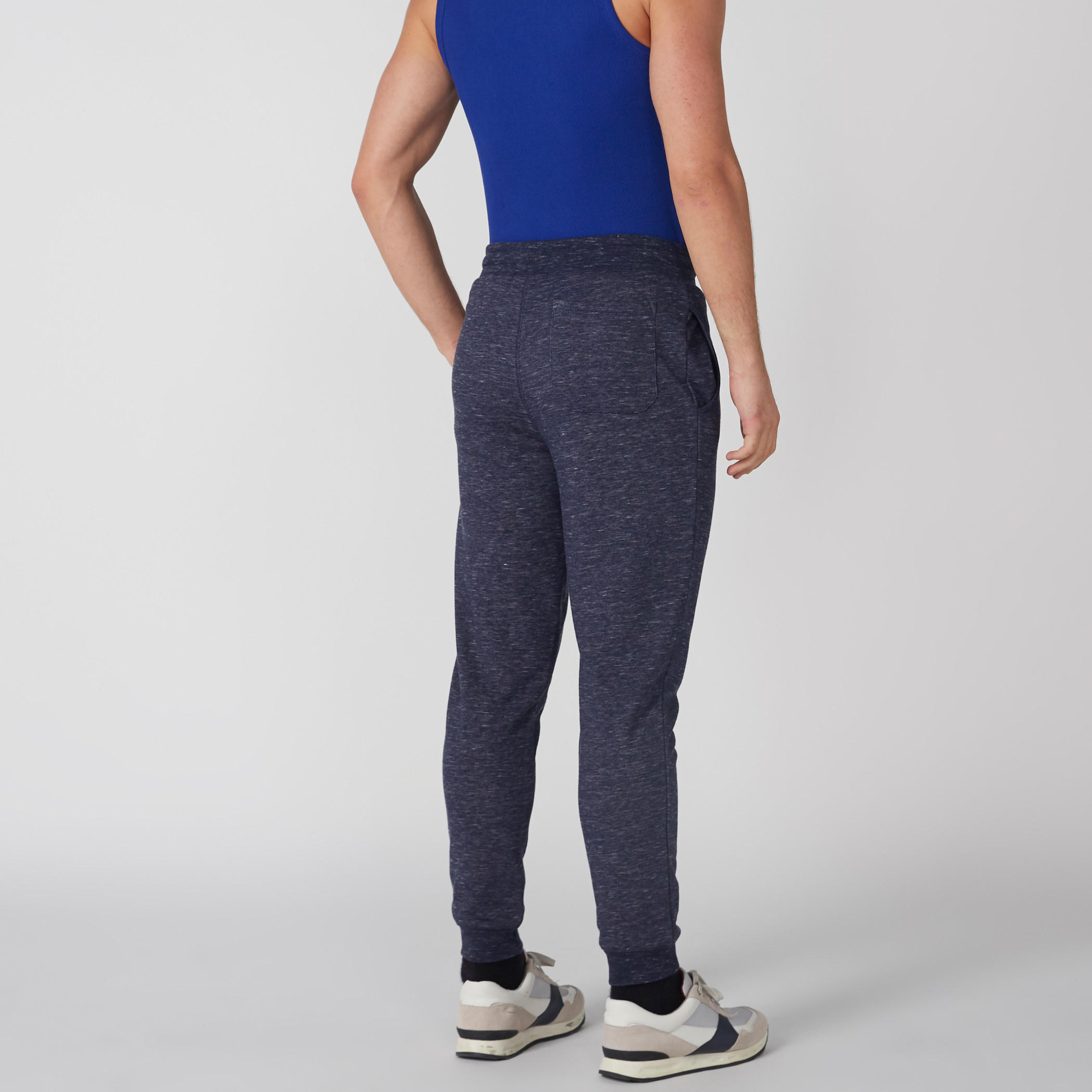 بنطال رياضي بجيوب وربّاط-men-clothing-bottoms-joggers-image-4