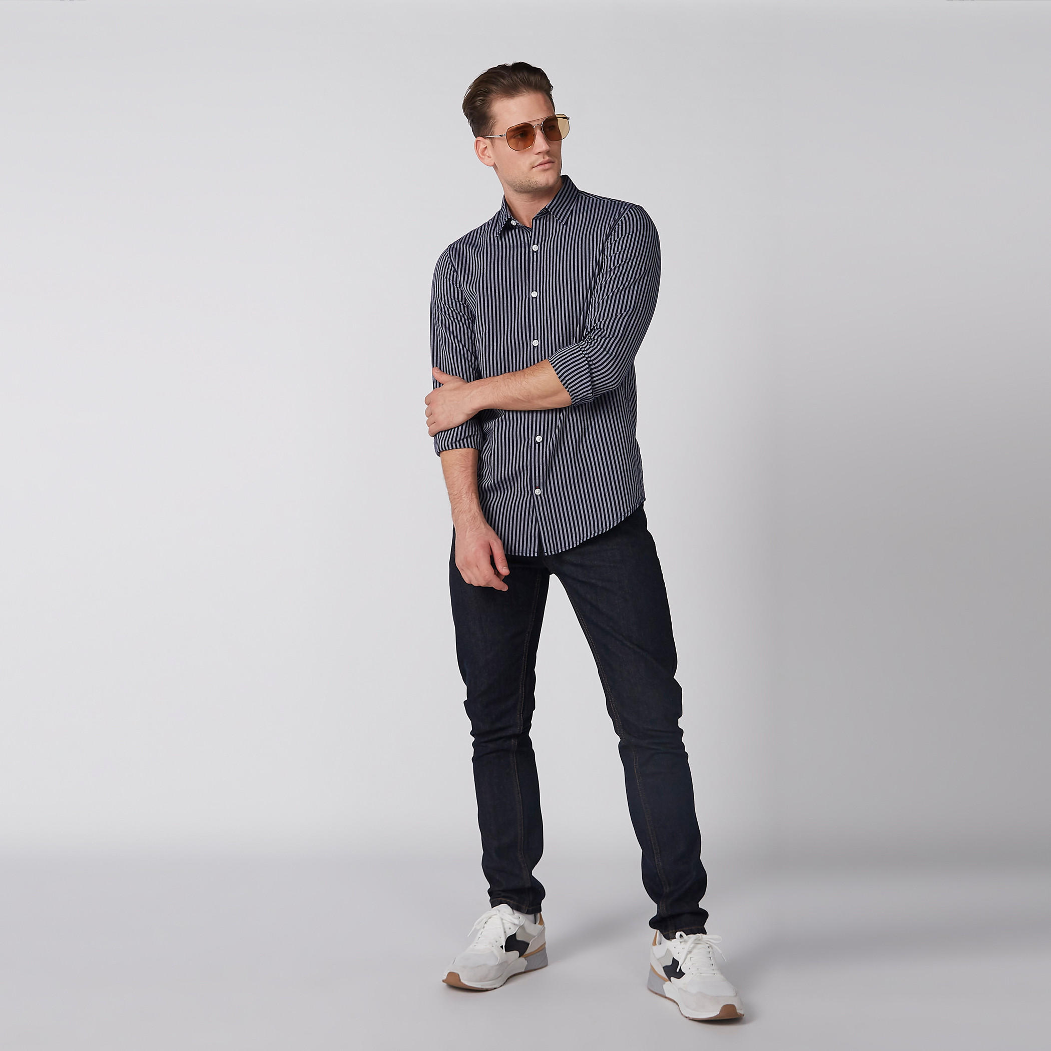 قميص مقلّم بأكمام طويلة وأزرار-men-clothing-shirts-image-3