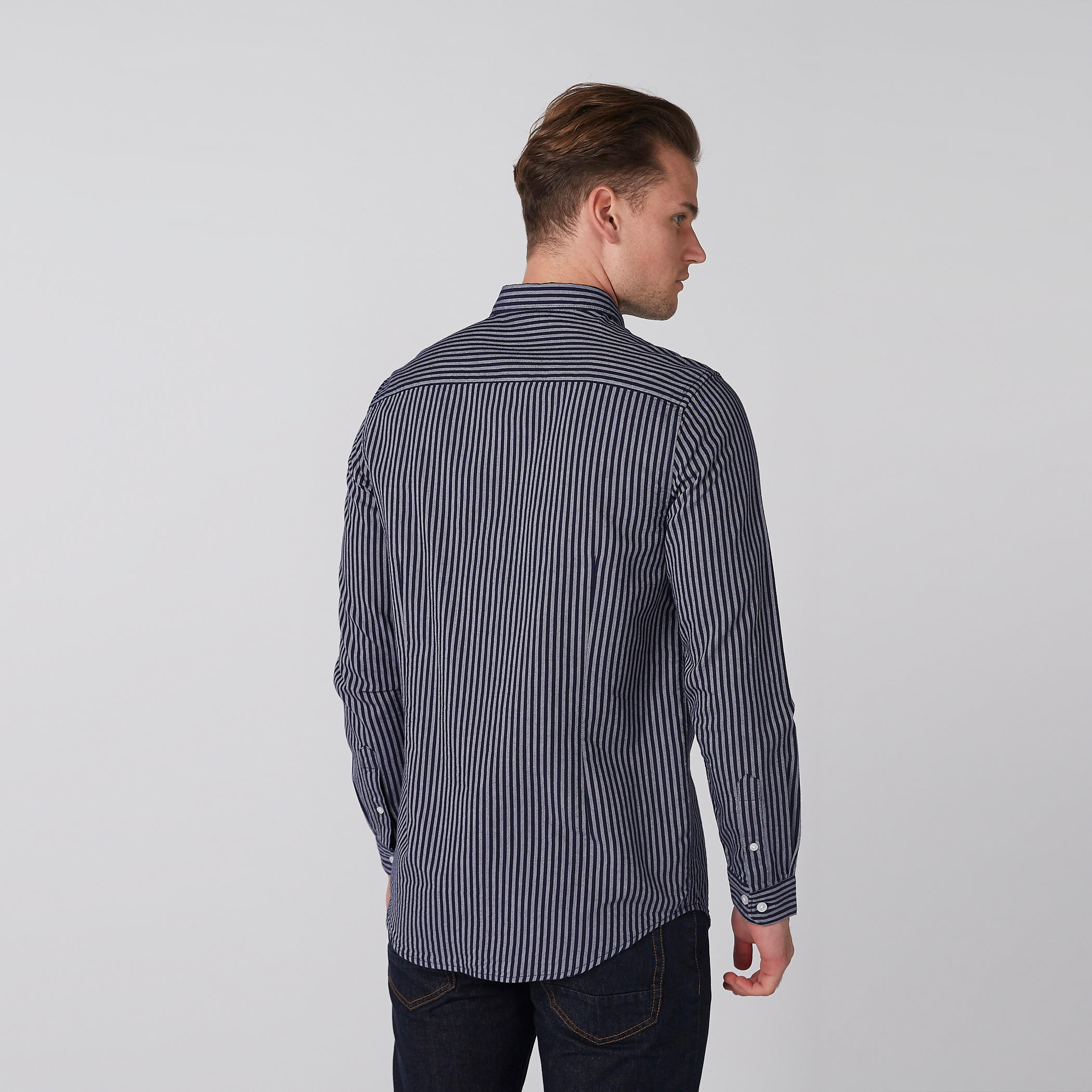 قميص مقلّم بأكمام طويلة وأزرار-men-clothing-shirts-image-1