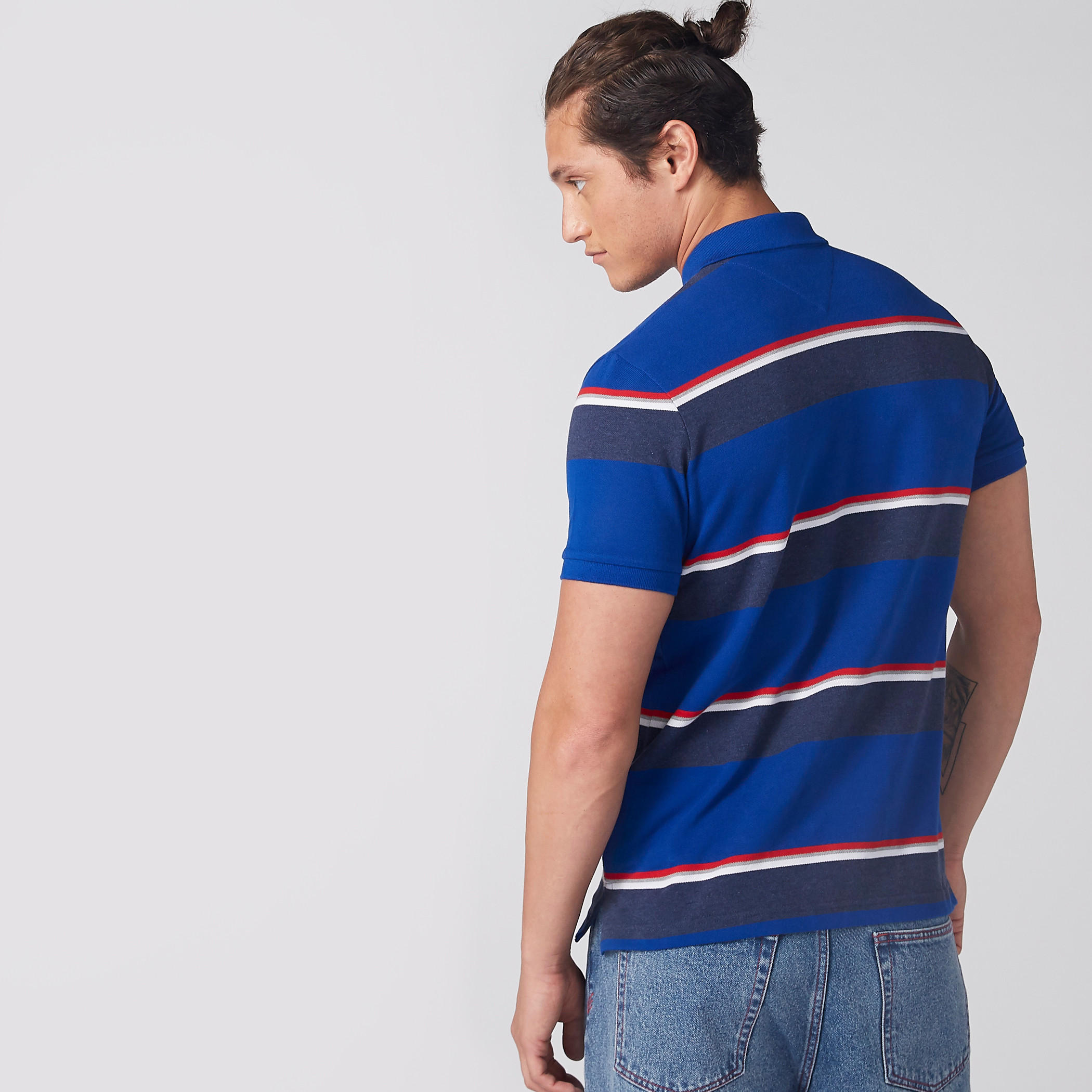 تيشيرت مقلّم بياقة بولو وأكمام قصيرة-men-clothing-tshirtsandpolos-polos-image-2