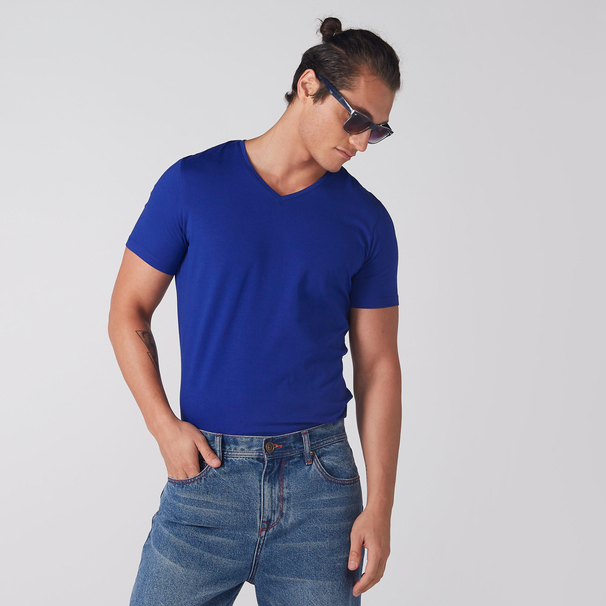 V-Neck T-Shirt with Short Sleeves-men-clothing-tshirtsandpolos-tshirts-image-1