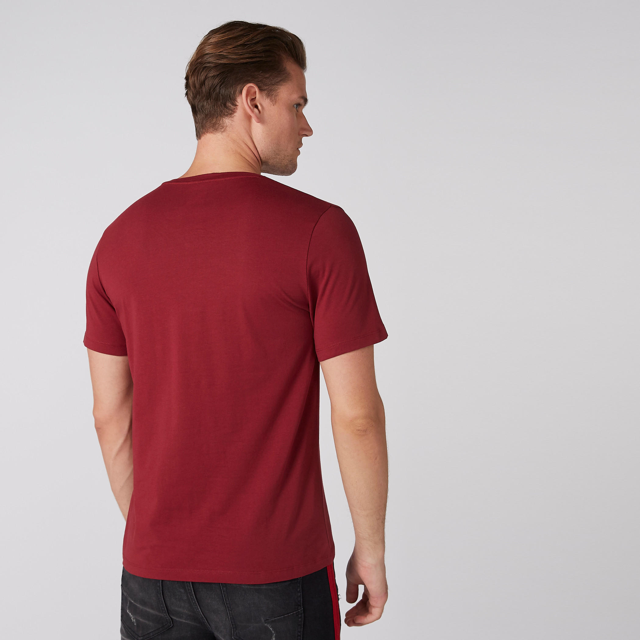تيشيرت بأكمام قصيرة وياقة فولت-men-clothing-tshirtsandpolos-tshirts-image-3