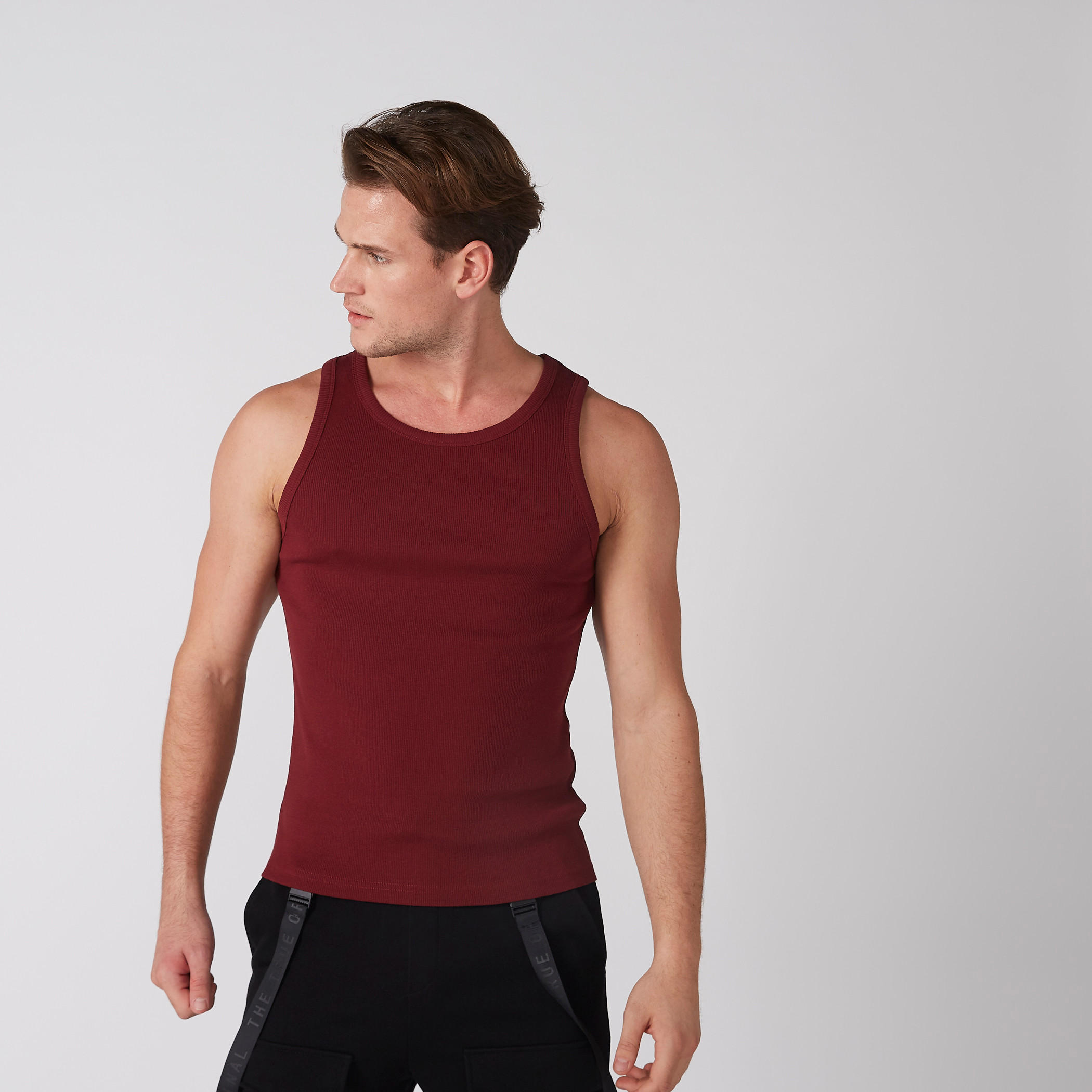 سترة فيست بارزة الملمس دون أكمام بياقة عميقة-men-clothing-tshirtsandpolos-vests-image-1