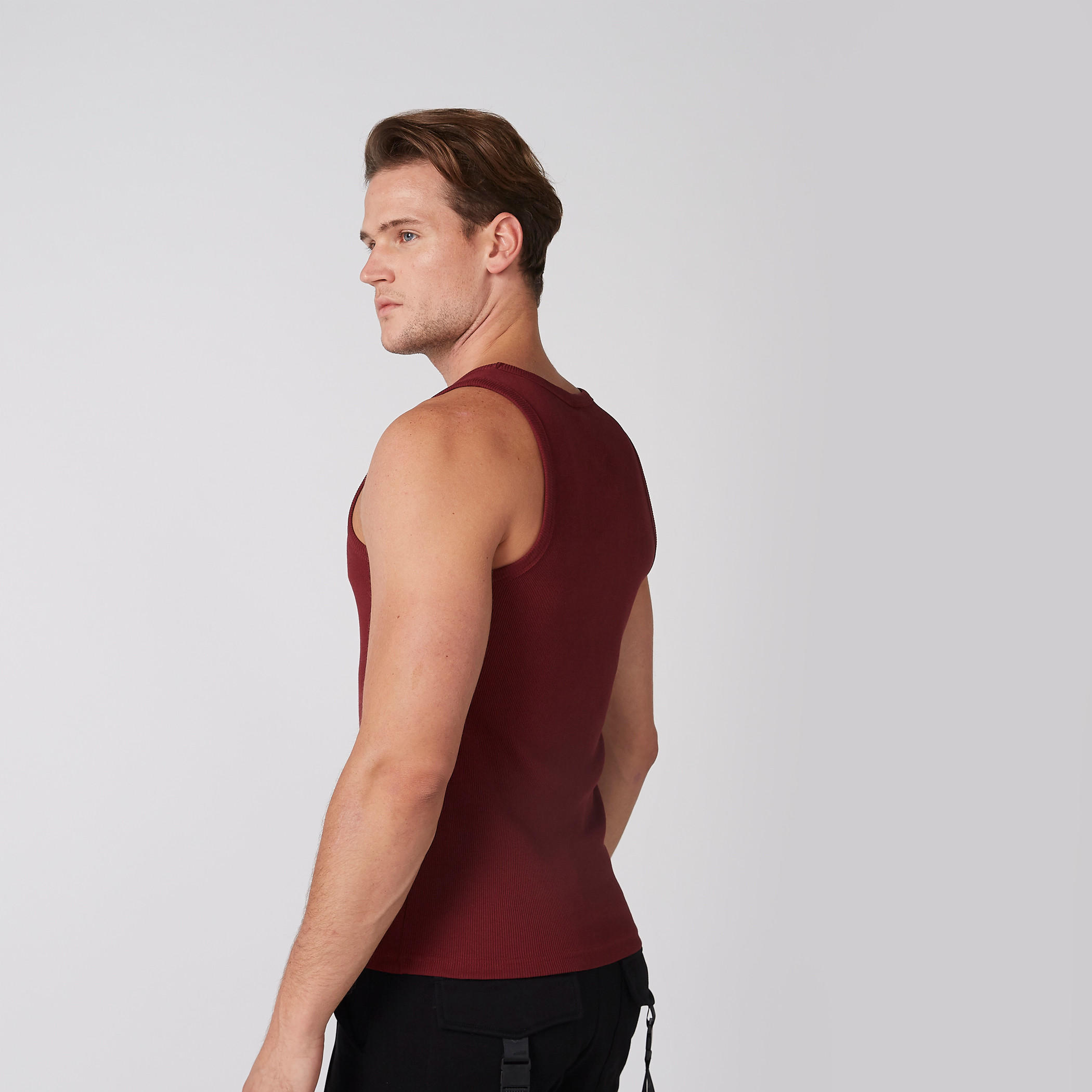 سترة فيست بارزة الملمس دون أكمام بياقة عميقة-men-clothing-tshirtsandpolos-vests-image-3