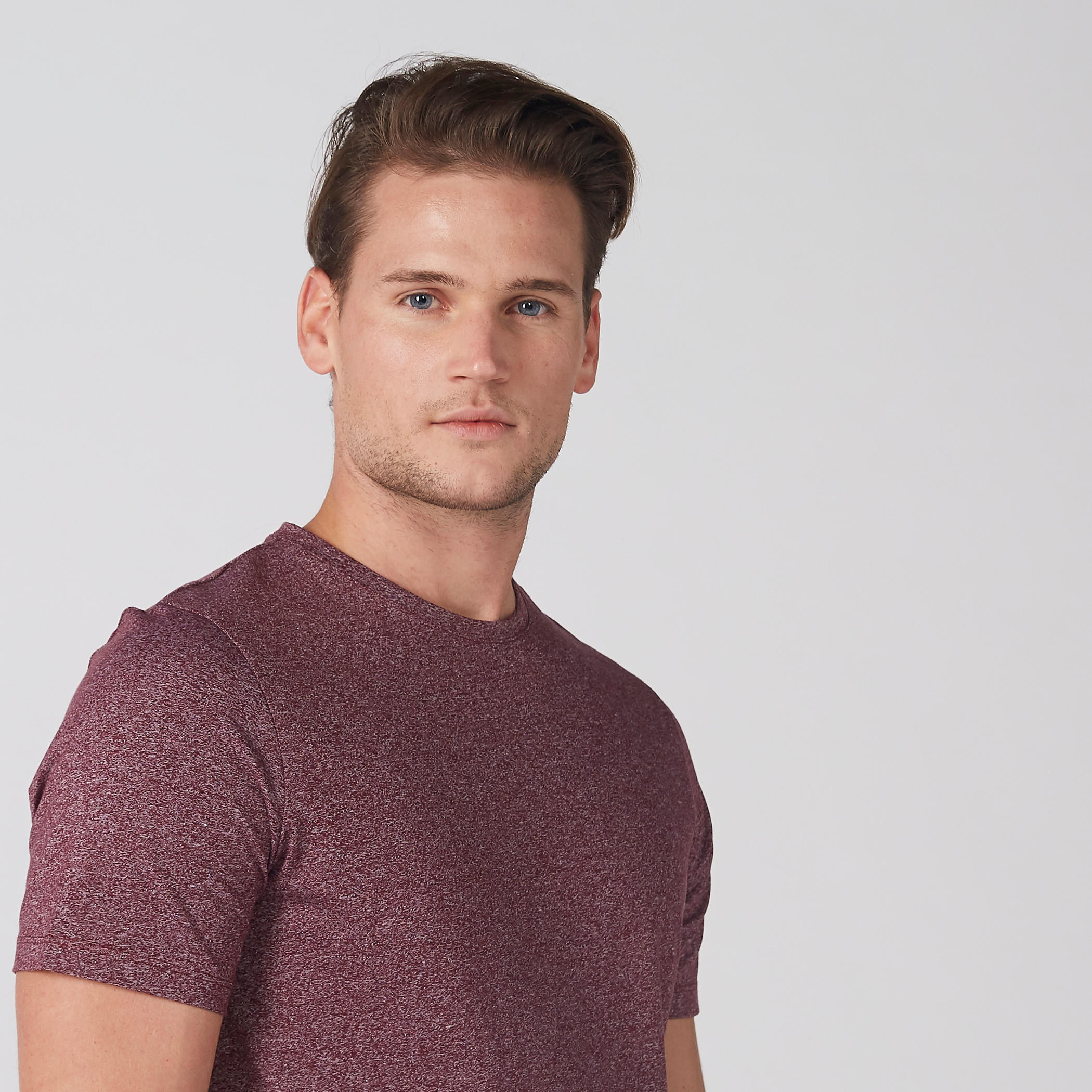 تيشيرت بارز الملمس بياقة مستديرة وأكمام قصيرة-men-clothing-tshirtsandpolos-tshirts-image-4