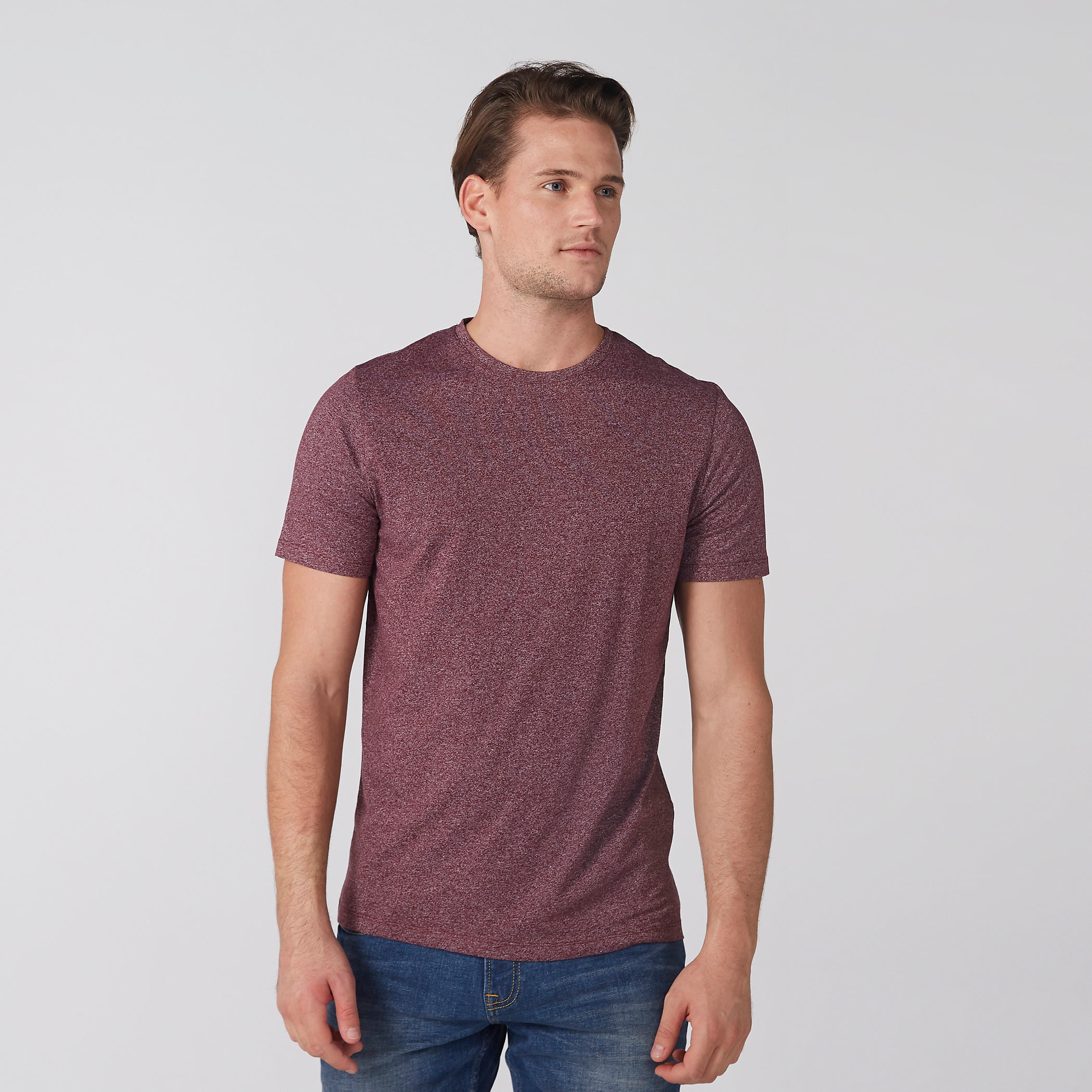 تيشيرت بارز الملمس بياقة مستديرة وأكمام قصيرة-men-clothing-tshirtsandpolos-tshirts-image-2