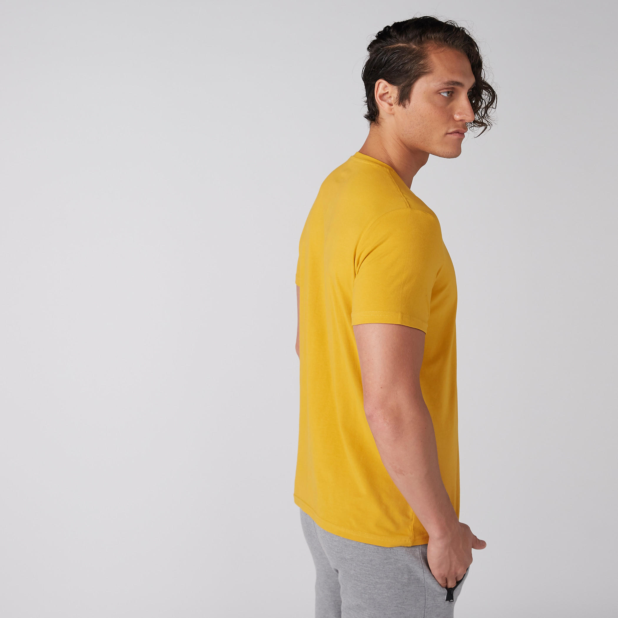 تيشيرت بياقة ضيّقة وأكمام قصيرة-men-clothing-tshirtsandpolos-tshirts-image-3
