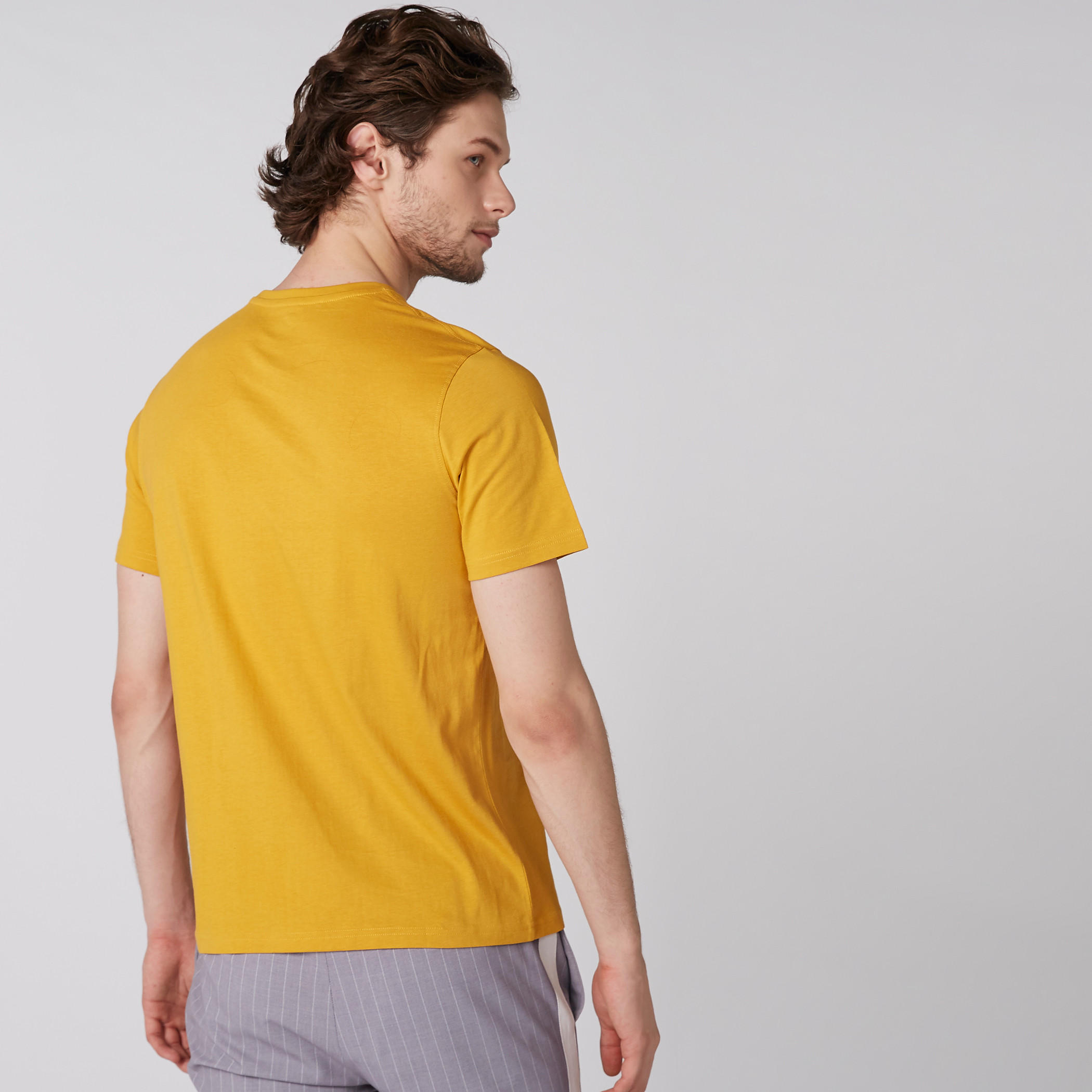 Round Neck T-Shirt with Short Sleeves-men-clothing-tshirtsandpolos-tshirts-image-3