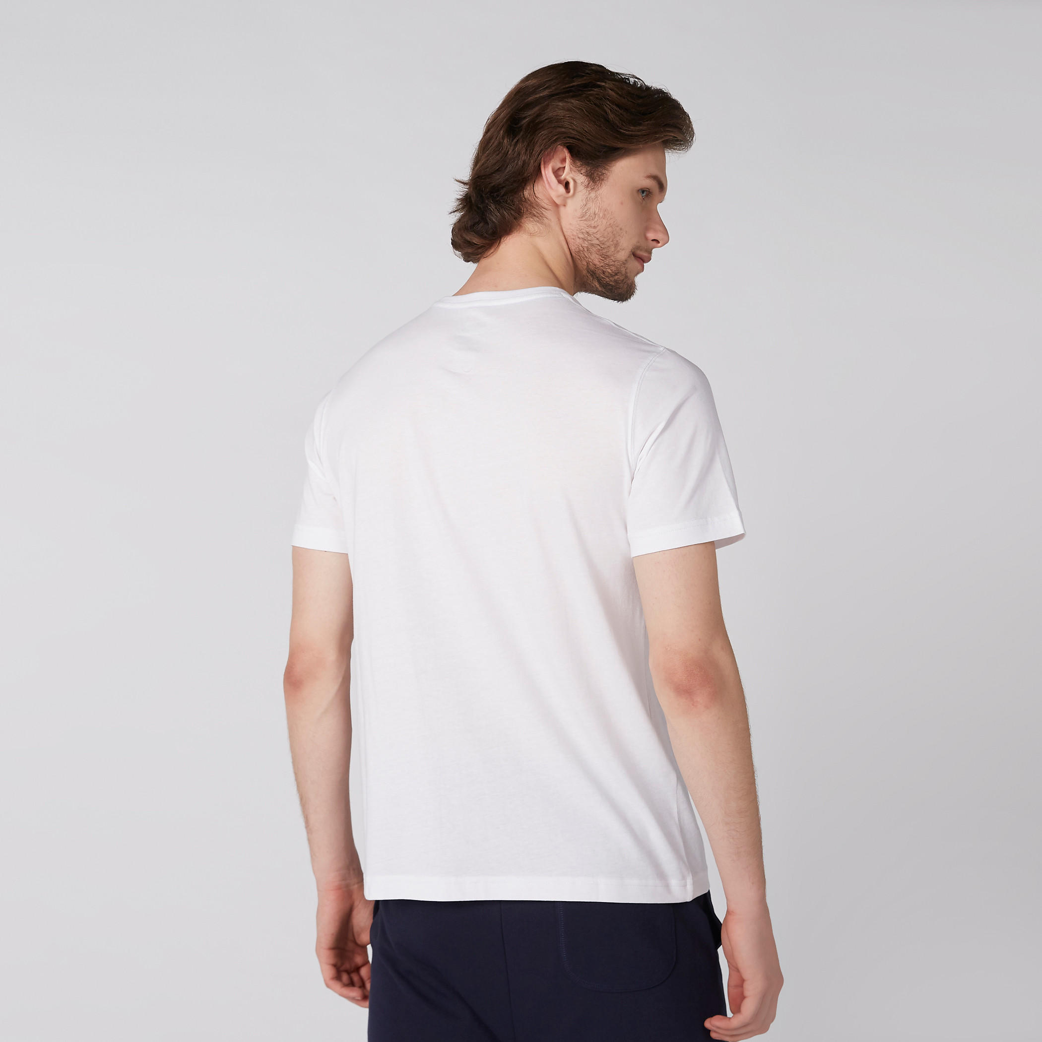 تيشيرت بياقة ضيّقة وأكمام قصيرة وطبعات-men-clothing-tshirtsandpolos-tshirts-image-3