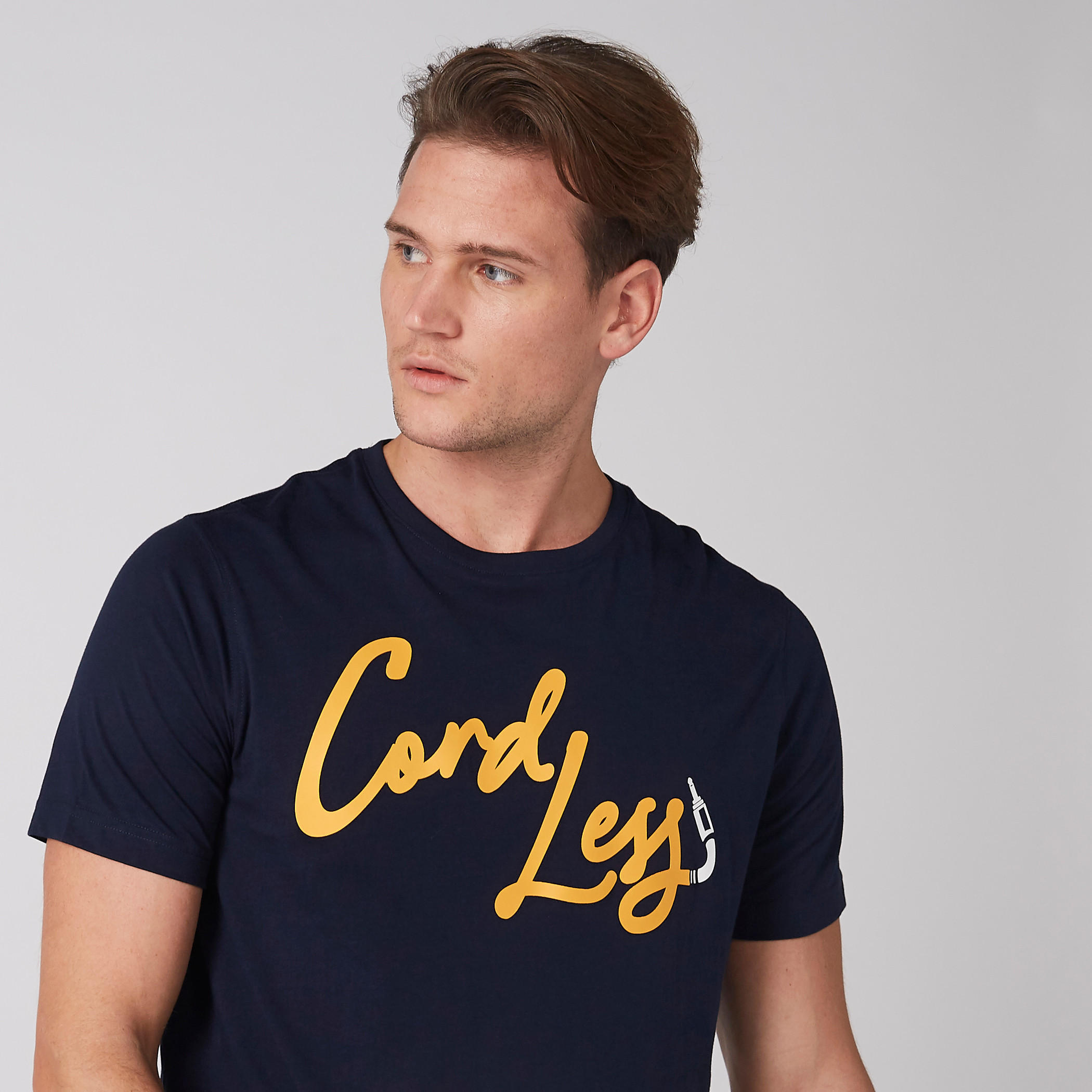 تيشيرت بياقة مستديرة وأكمام قصيرة وطبعات-men-clothing-tshirtsandpolos-tshirts-image-3