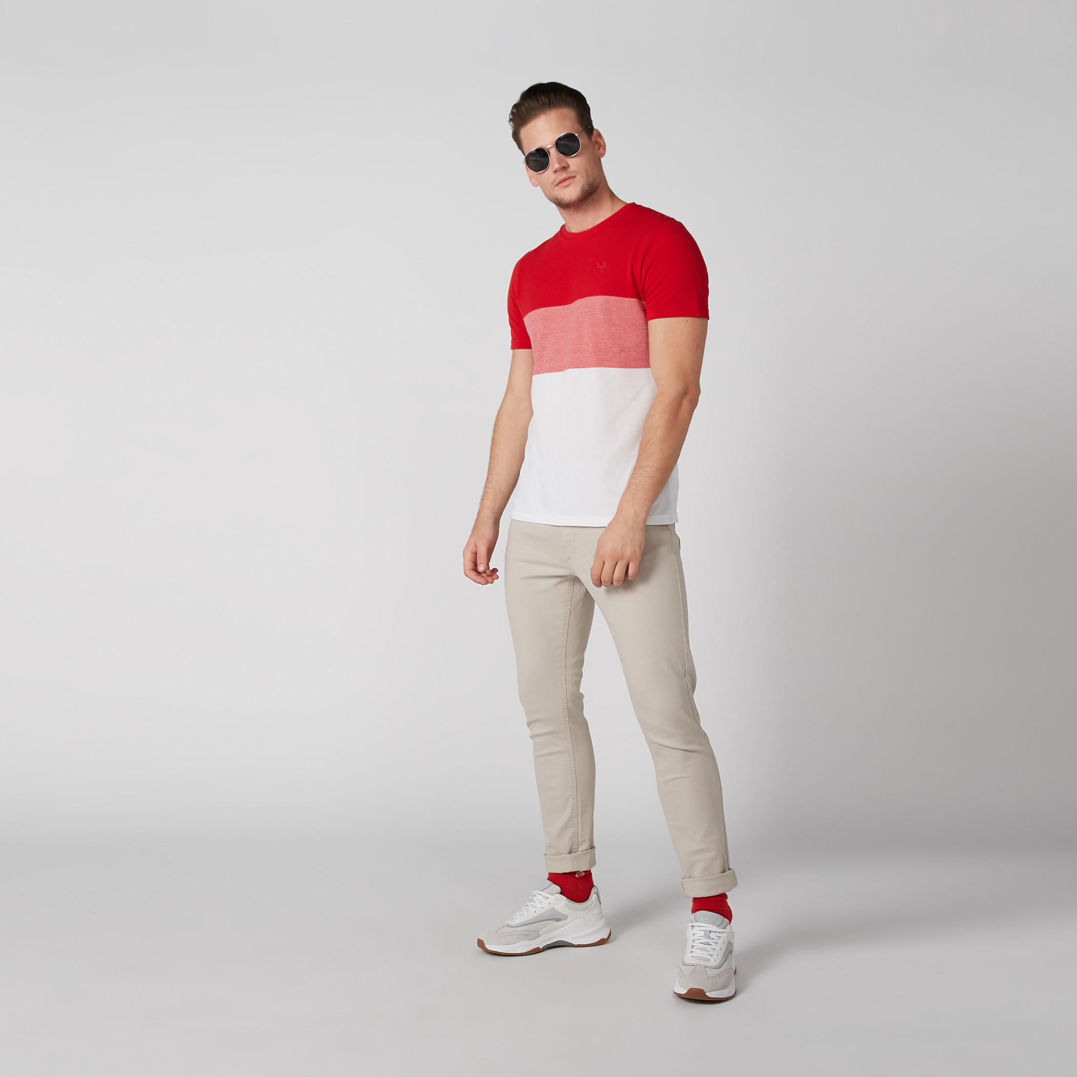 تيشيرت بياقة مستديرة وأكمام قصيرة-men-clothing-tshirtsandpolos-tshirts-image-1